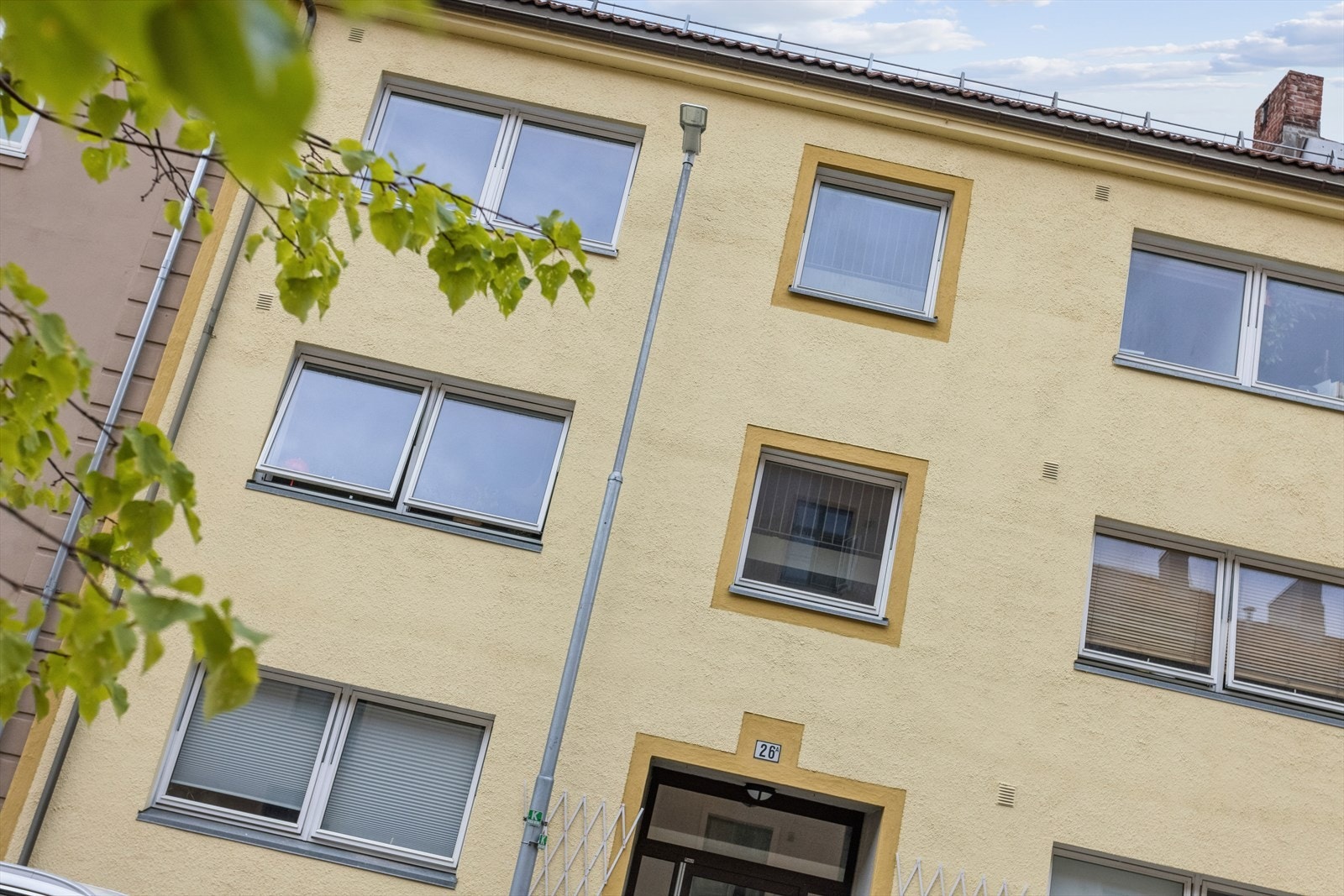 Fasaden er nylig rehabilitert og vedlikeholdt. Borettslaget har gode vaktmesterordninger, spesielt ifht. snø og is på vinteråret. Galleribilde