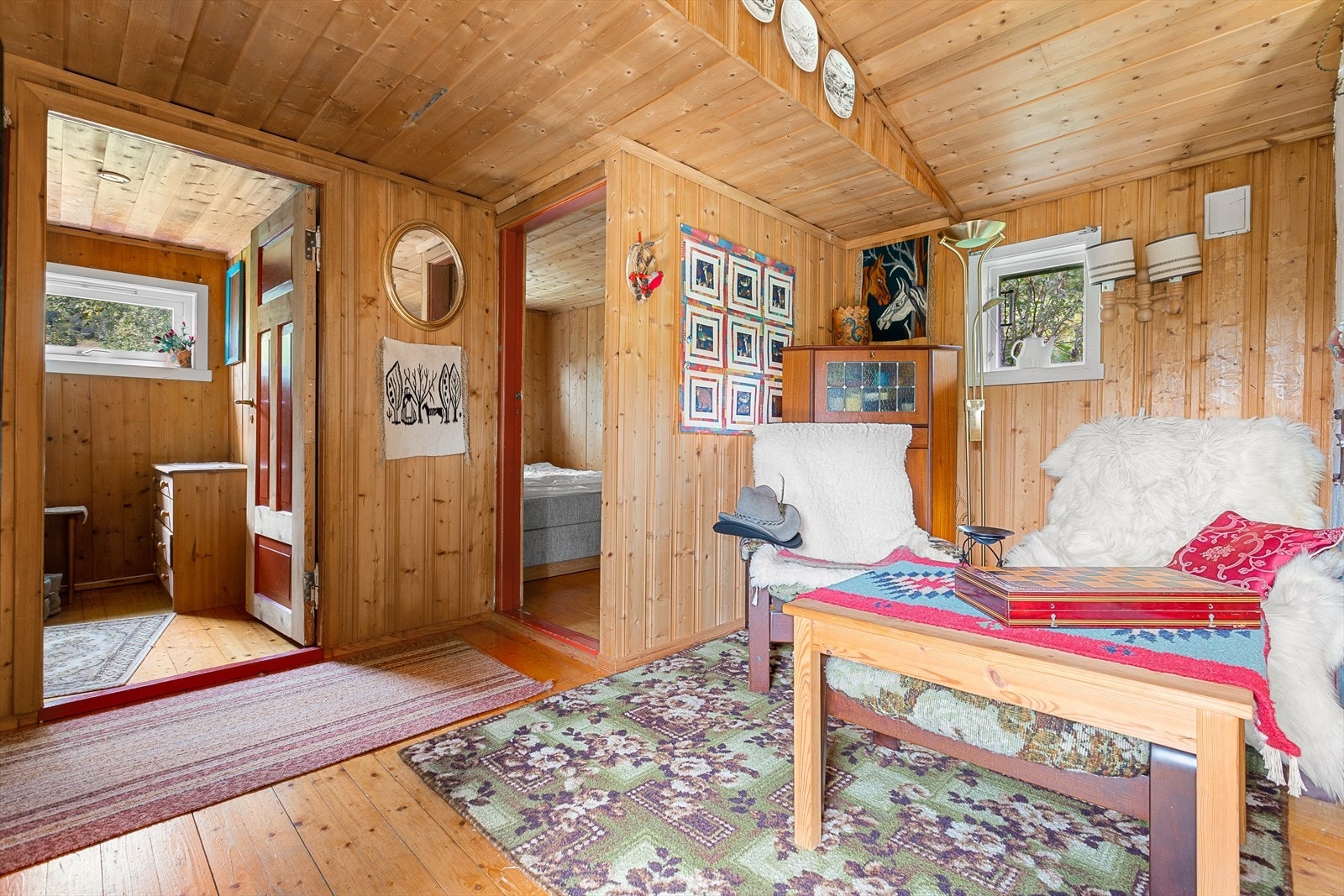 Etter entré kommer vi inn i stue del med to soverom Galleribilde