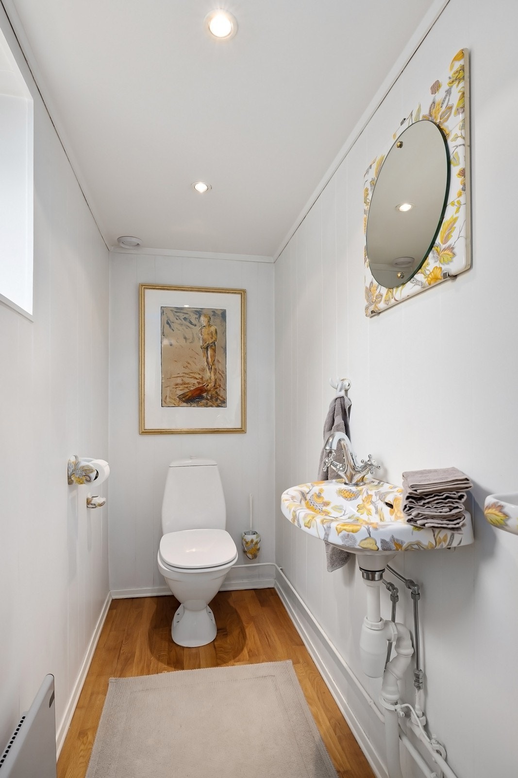 Gjeste-wc på inngangsplanet Galleribilde