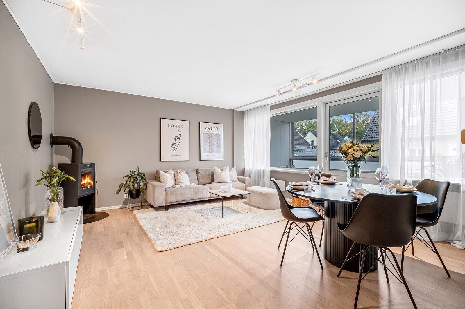 Velkommen til Abels gate 20 D, presentert av Johannes Tømmerås! Galleribilde