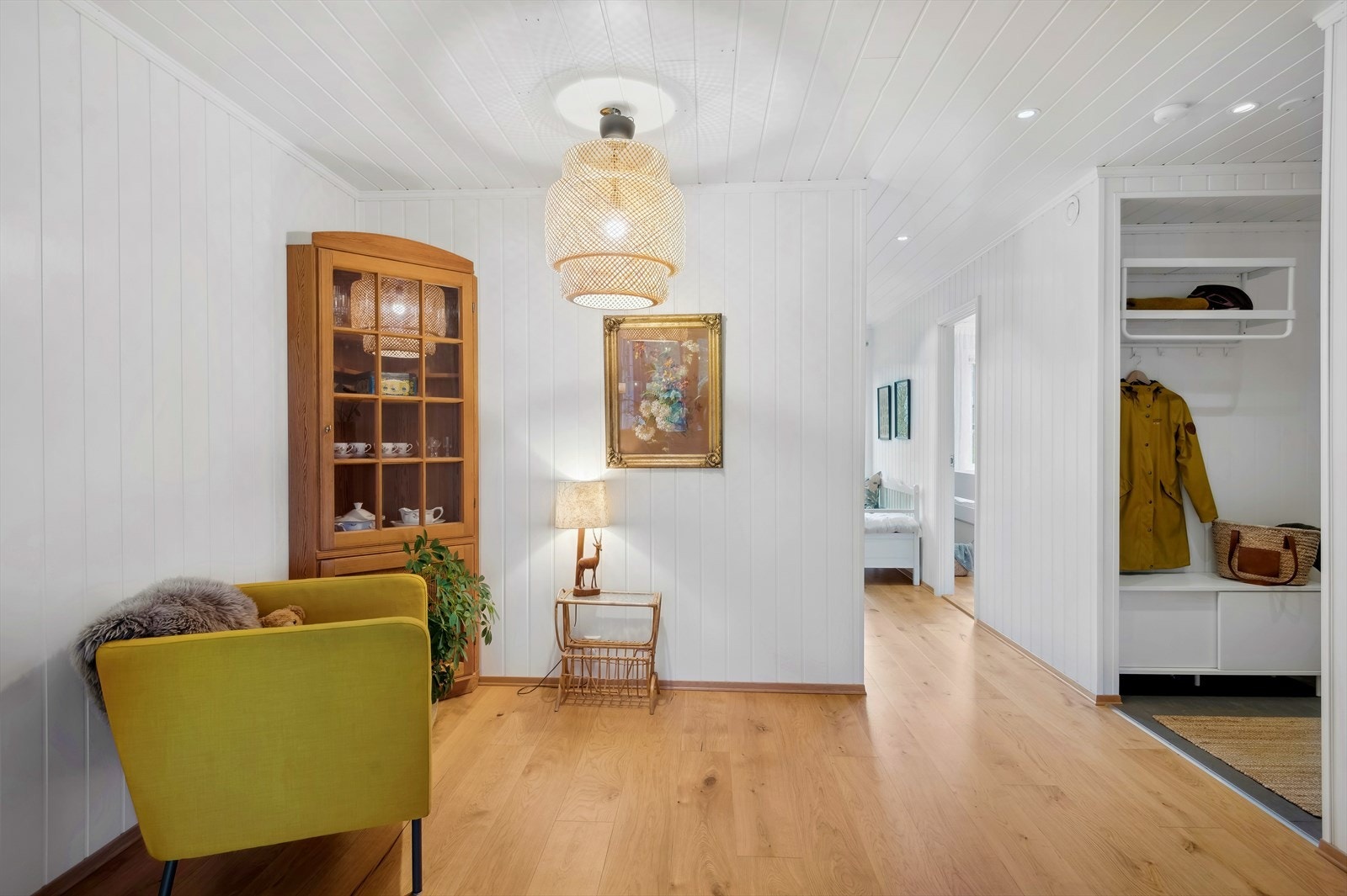 Videre fra entréen kommer du inn i stuen Galleribilde