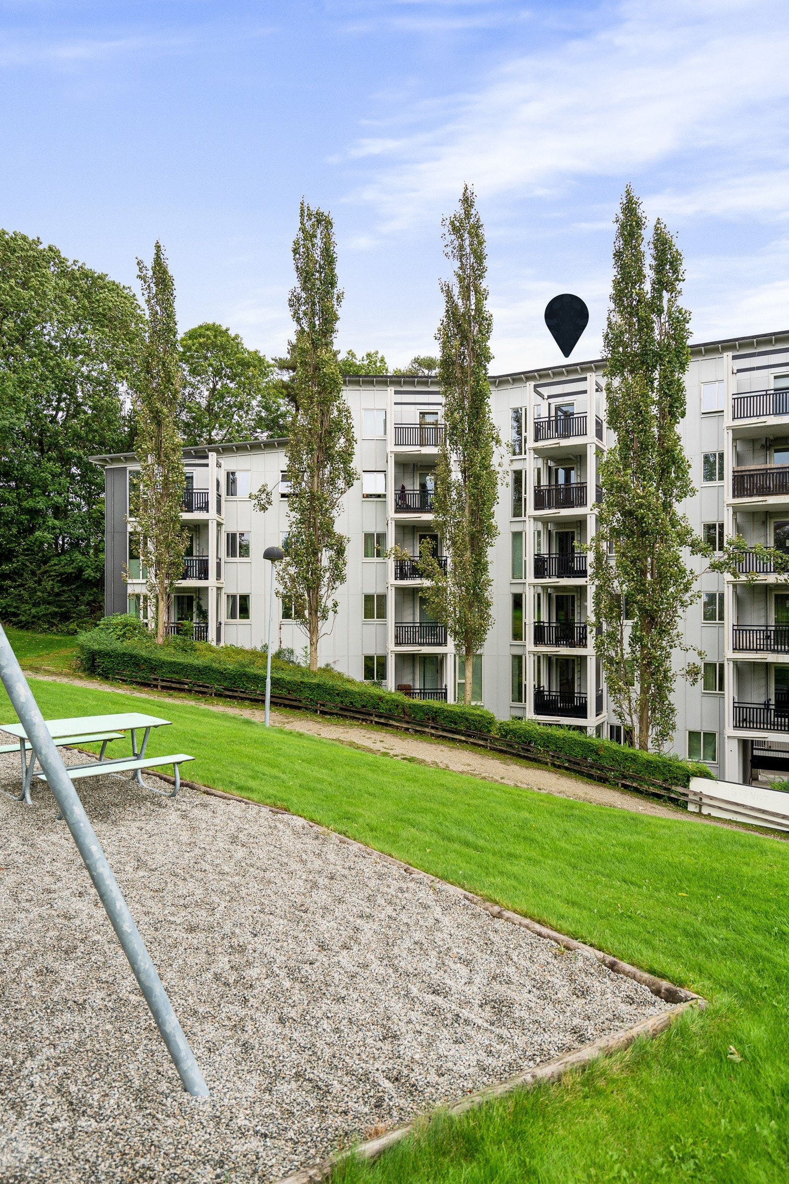 Leiligheten har tilkomst via heis og har en flott beliggenhet i 6. etasje. Galleribilde