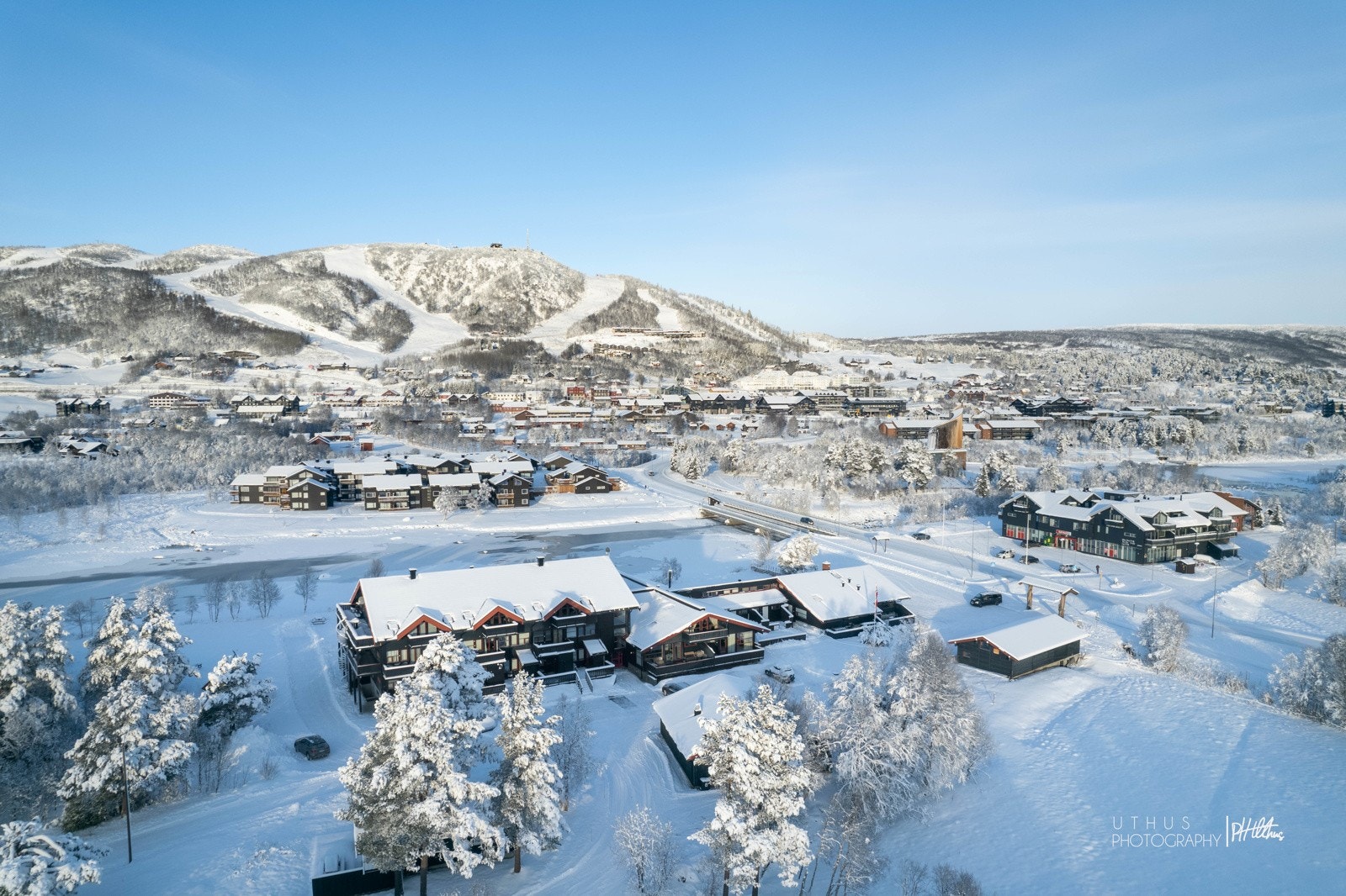 Attraktiv beliggenhet ved Veslefjorden med flott utsikt Galleribilde