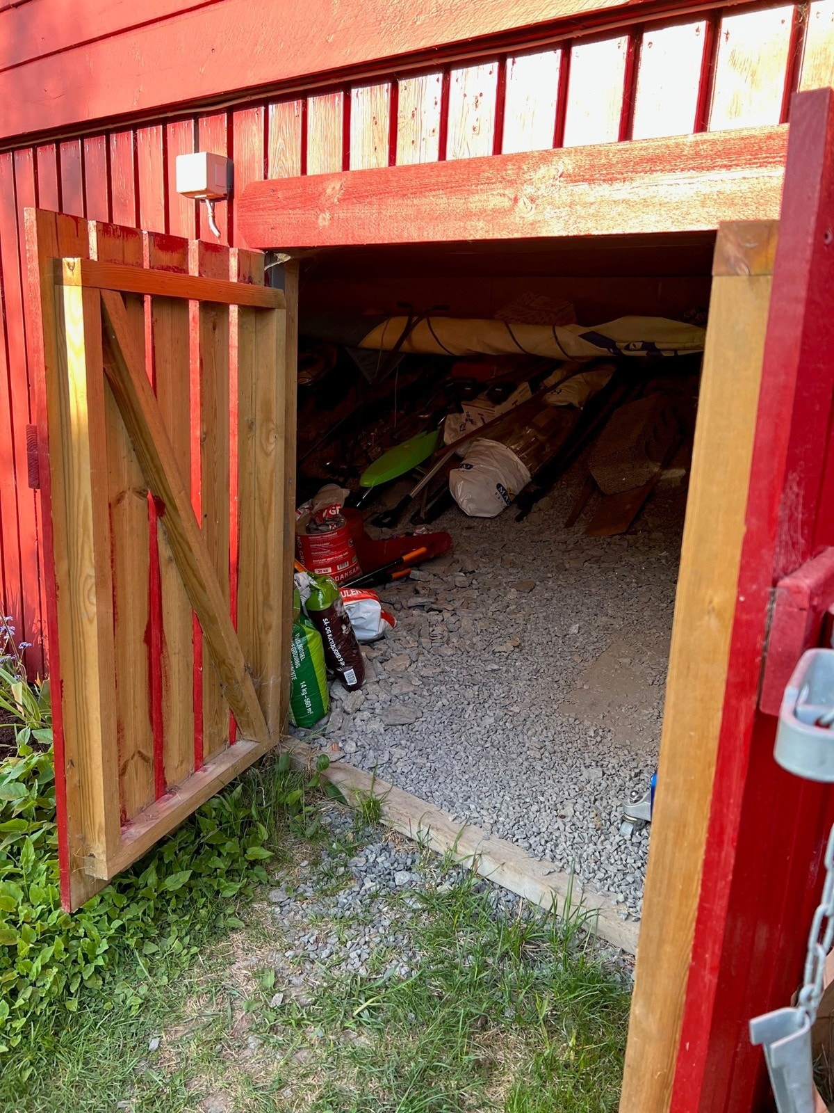 30 kvm krypkjeller under huset. Galleribilde