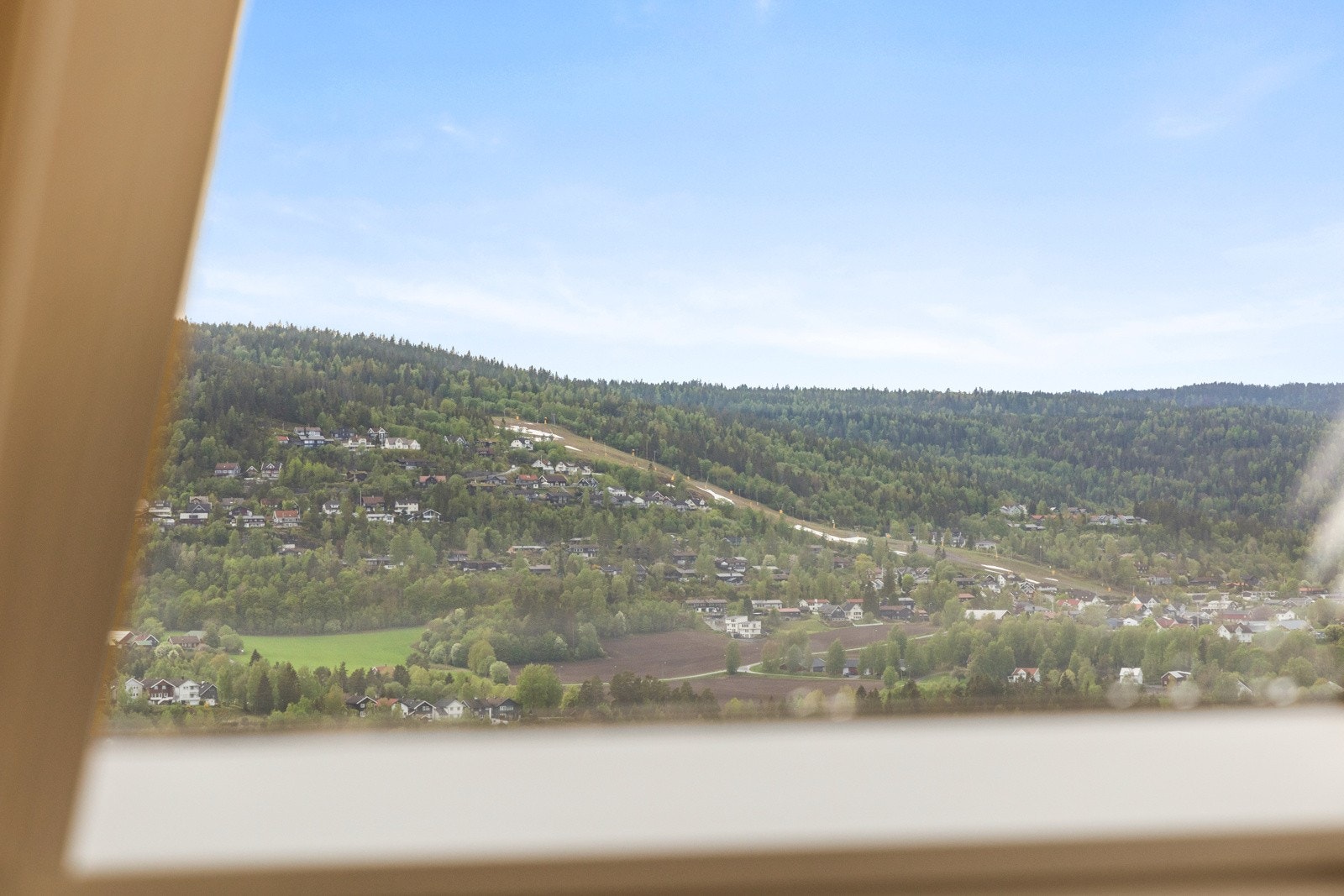 Utsikt fra takvinduet. Galleribilde