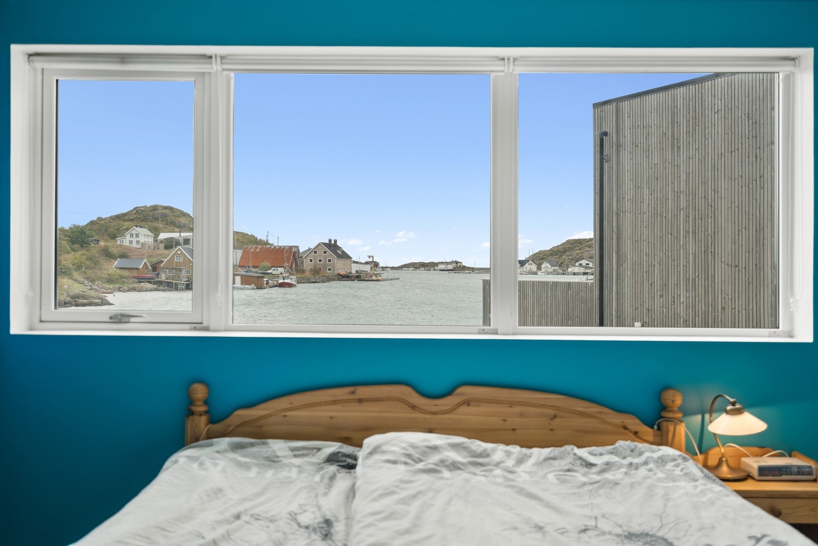 Sjekk utsikten fra soverommet - til havneområdet Galleribilde