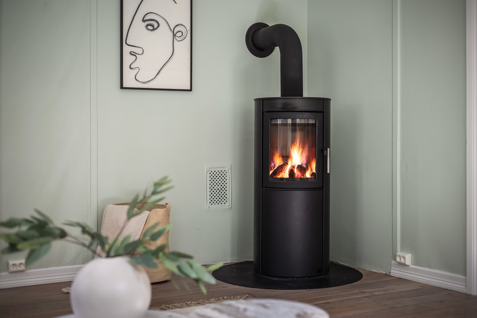 Vedovn i begge stuene. Galleribilde