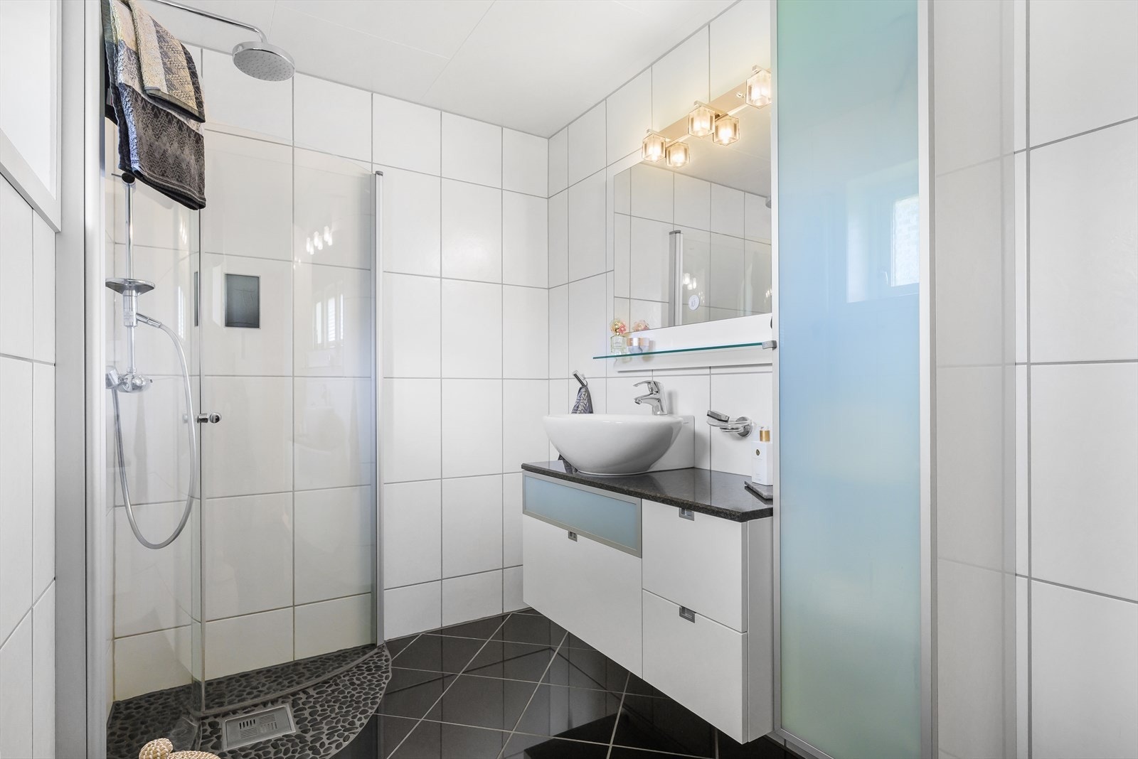 Badet er fra 2013 og er av god størrelse og standard. Galleribilde