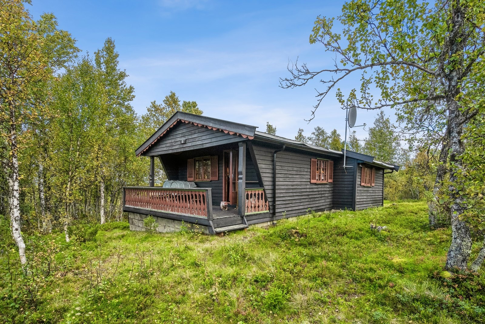 Vaset og fjellområdene rundt kan by på et fantastisk turterreng både sommer og vinter. Galleribilde