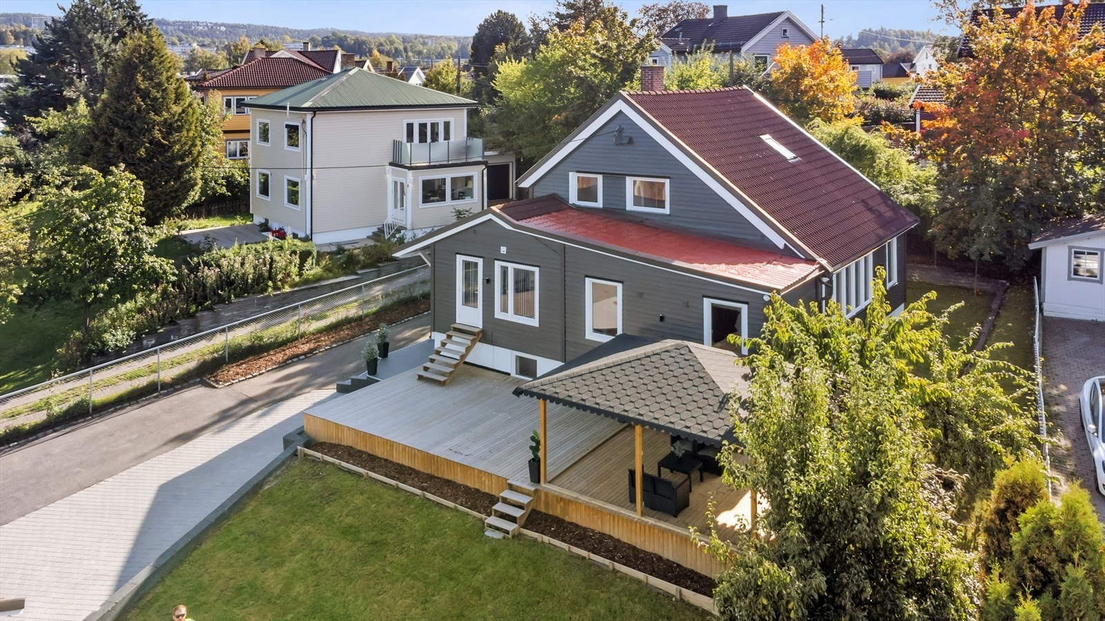 Barnevennlig og romslig tomt. Galleribilde