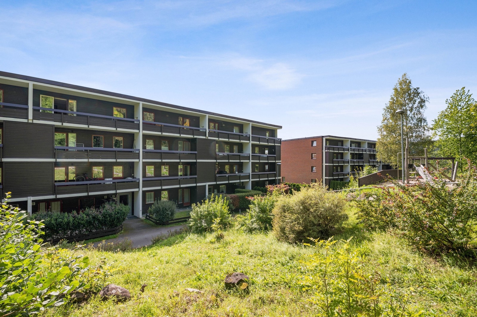 Hamanglia Boligsameie er et veldrevet og hyggelig sameie, med flotte fellesarealer. Skjermet og tilbaketrukket. Flotte turområder i nærmiljøet. Galleribilde