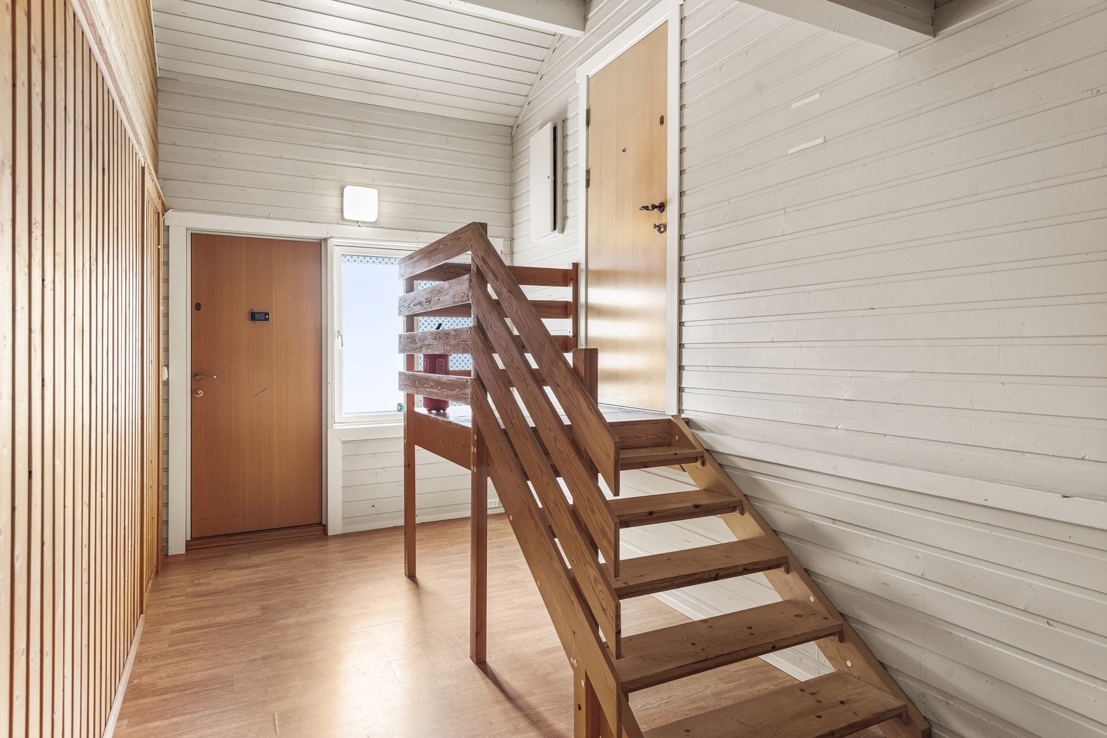 Gang til hybel nummer 2 | Ikke bruksendret eller godkjent. Galleribilde