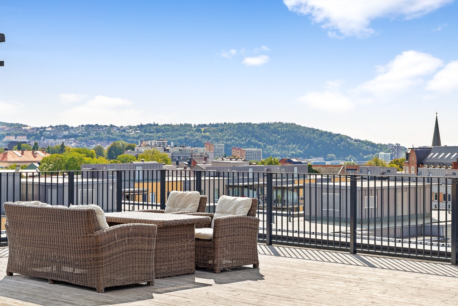 Takterrasse. Galleribilde