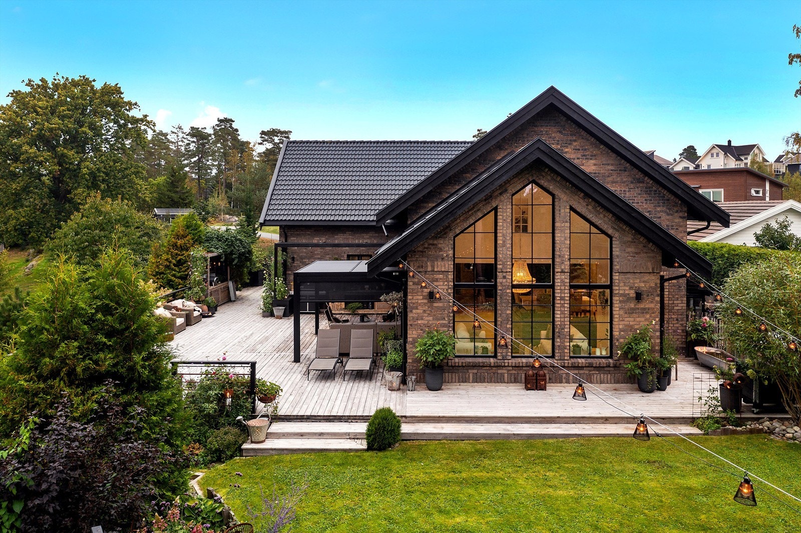 Skogbrynet 3 presenteres av Amir Pedersen-Paydar i Krogsveen. Galleribilde