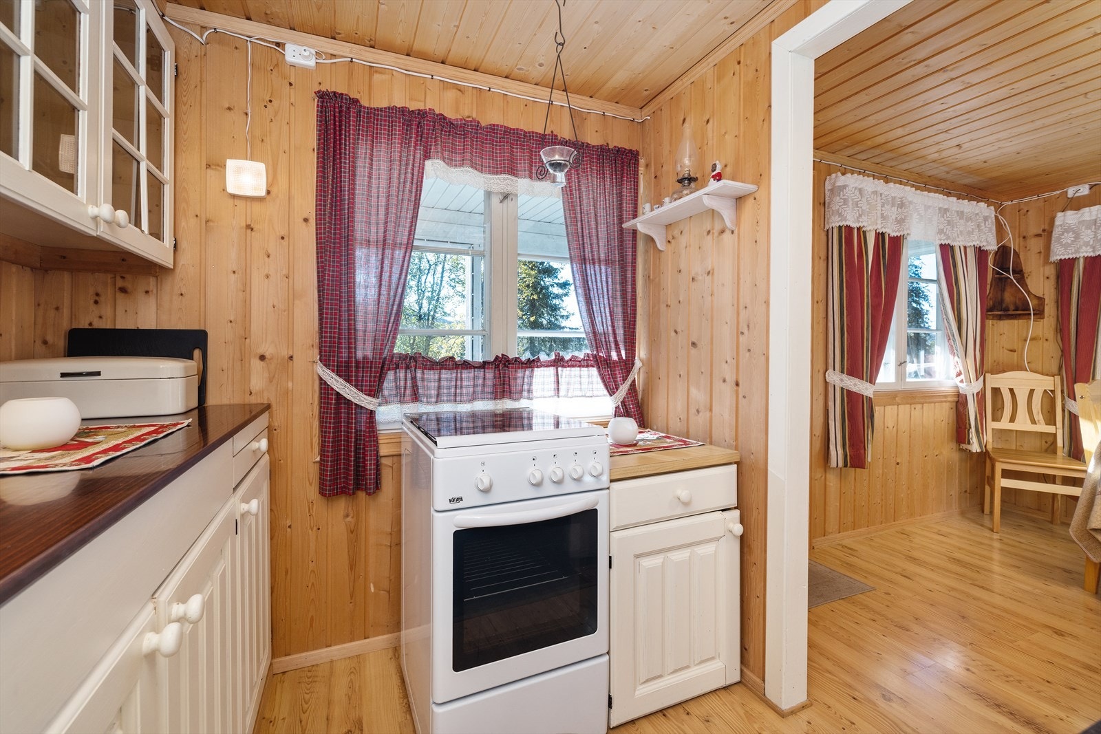 Åpen stue/kjøkken løsning. Galleribilde