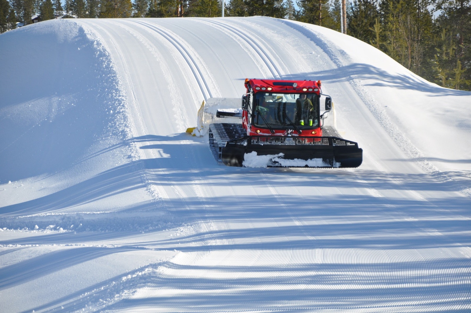 Med utgangspunkt fra Furutangen, kjøres nær 90 km med topp preparerte løyper Galleribilde