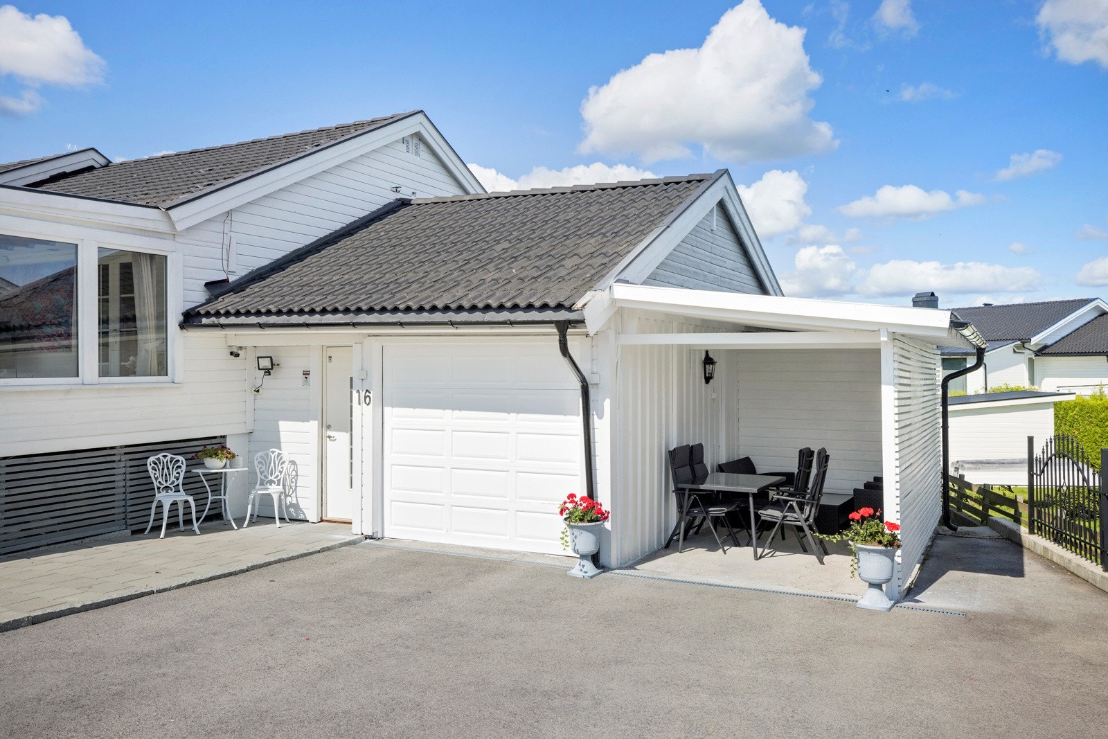Garasje og carport Galleribilde