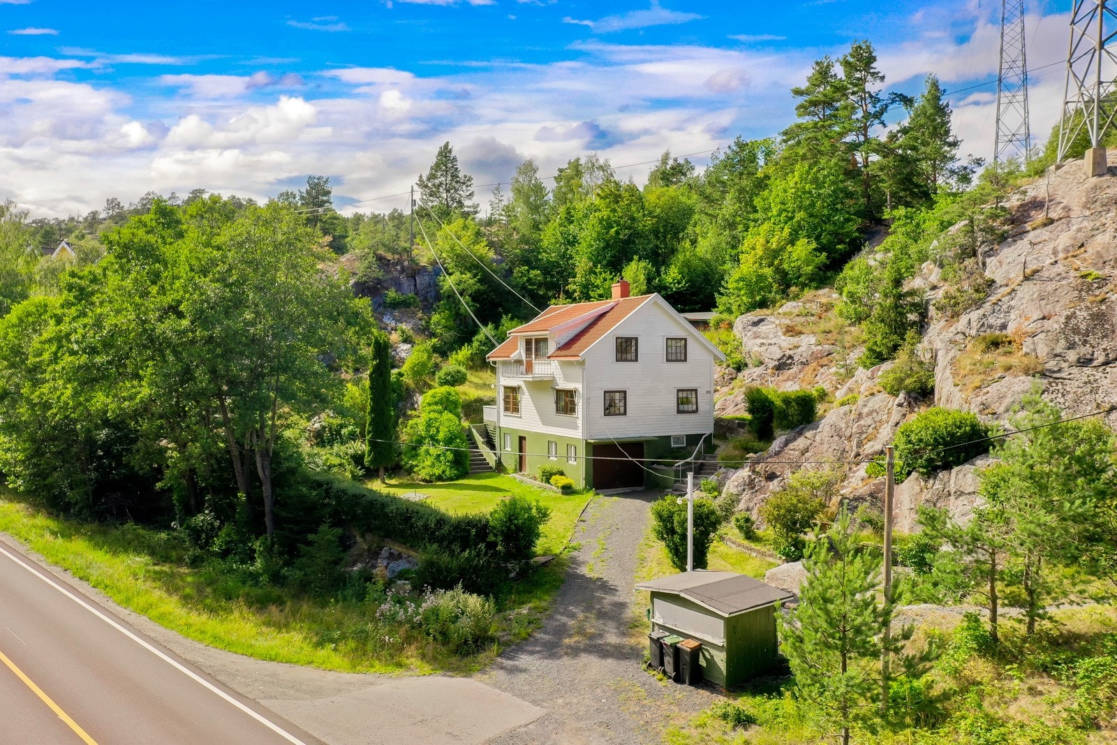 Ønsker du visning? Ta kontakt med eiendomsmegler Kent Andersen, på tlf. 488 55 551, for nærmere avtale. Galleribilde