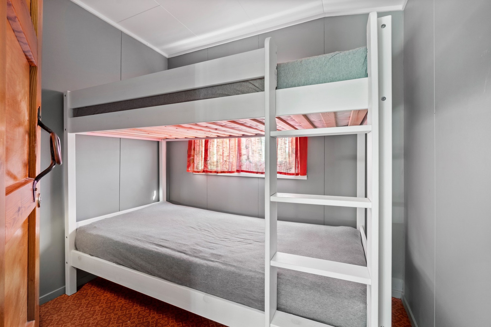 Soverommene er av god størrelse og har flere sengeplasser. Galleribilde