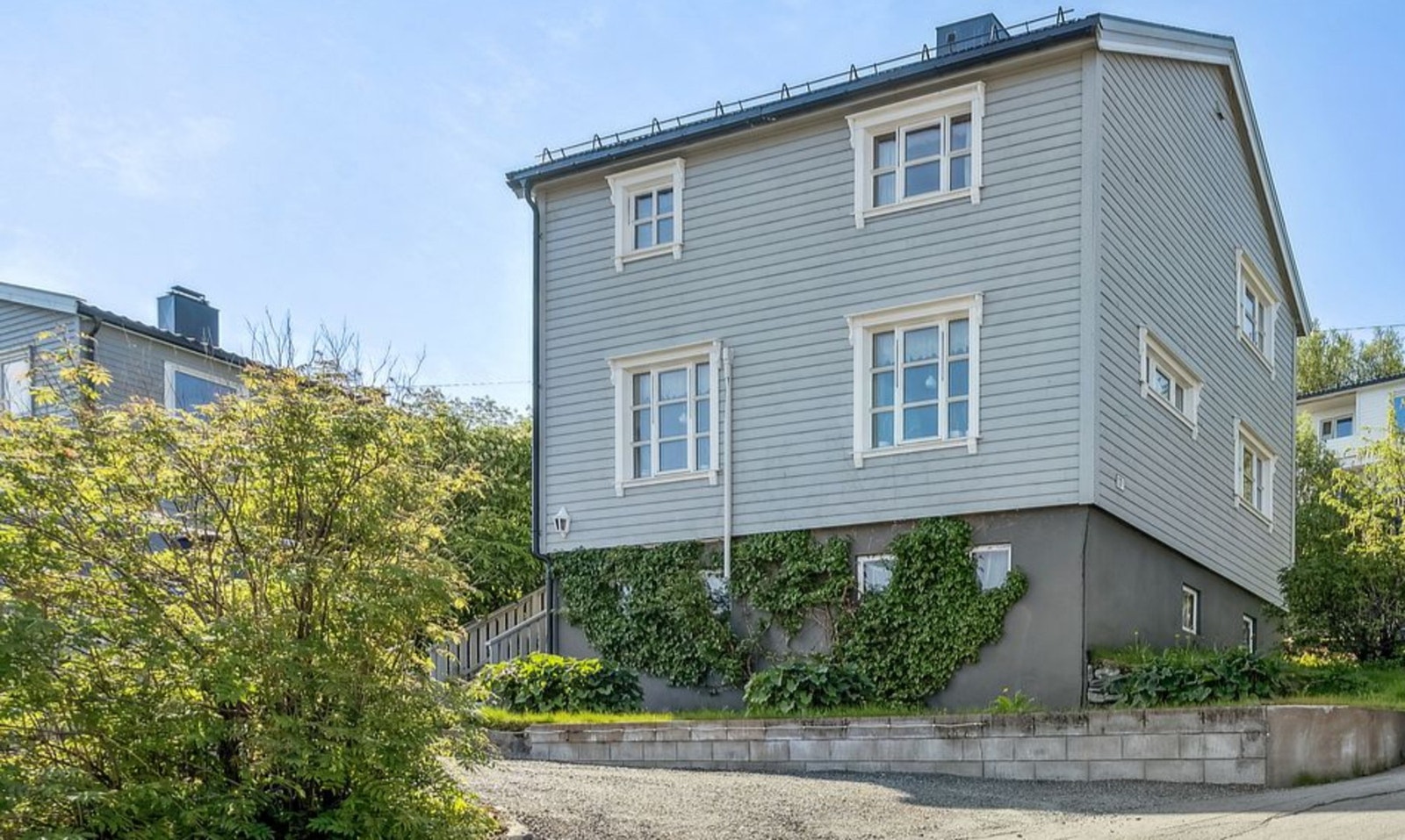 Velkommen til Bergveien 17 A, presentert av EIE Harstad v/ Vetle Larsen Galleribilde
