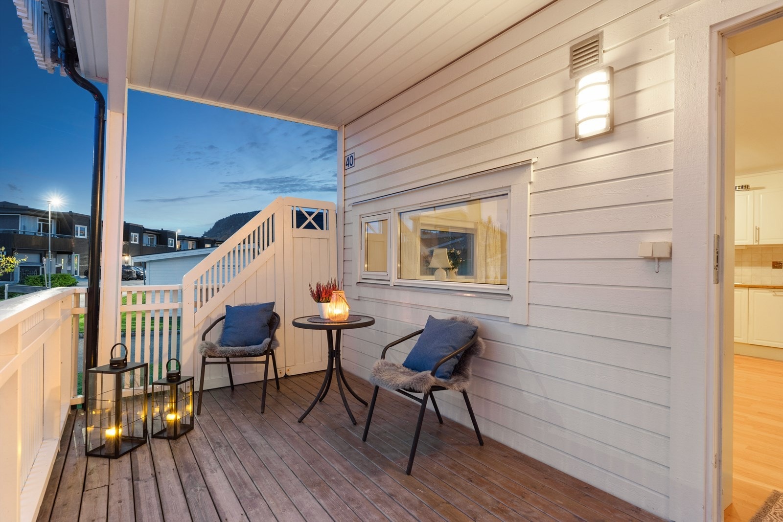 Uteplassen innbyr til både stille stunder og lange, sosiale kvelder. Galleribilde