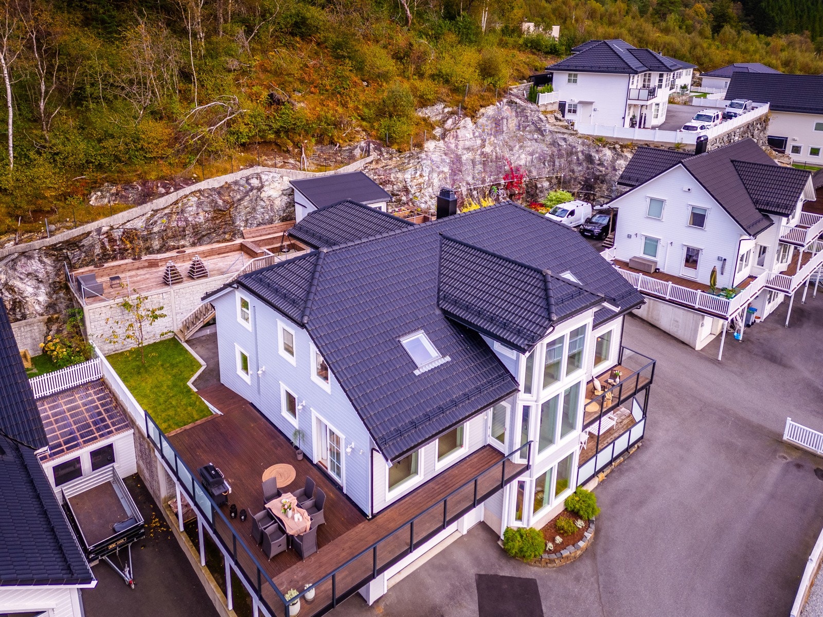 Stor og flott eiendom, med minimalt vedlikehold. Galleribilde