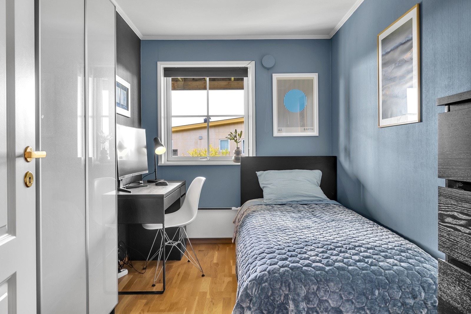 Soverom 2 ligger vegg i vegg med hovedsoverommet Galleribilde