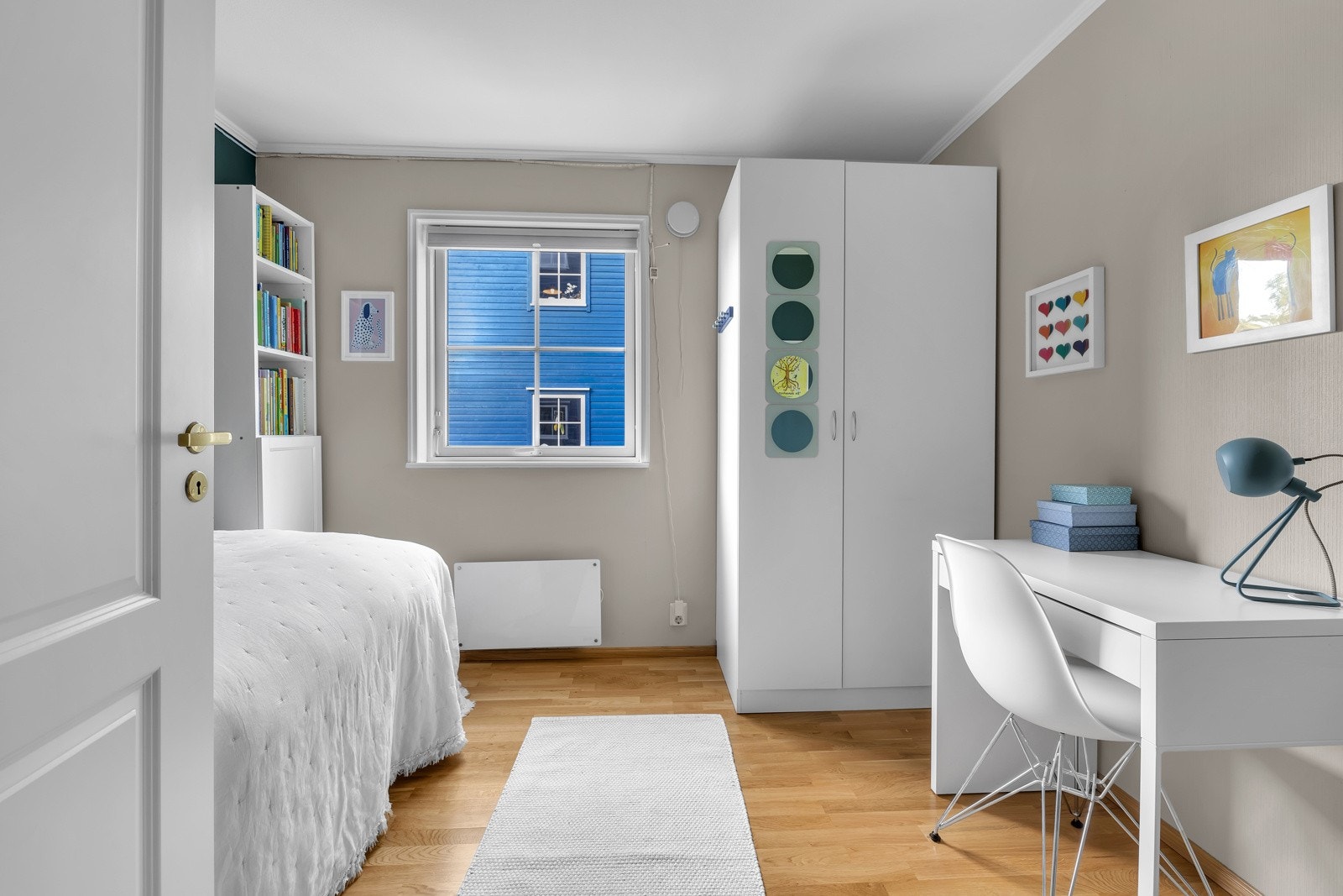 Soverom 3 ligger midt i bygget og er på 8,5m2 Galleribilde