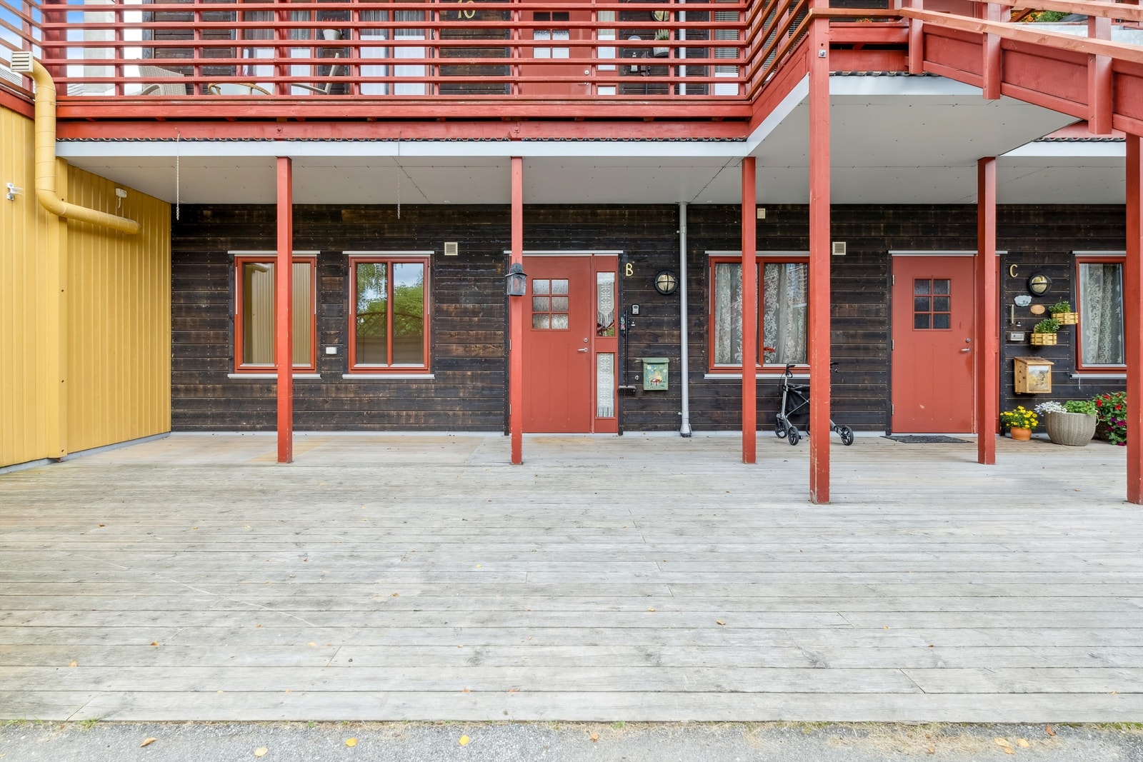 Hver leilighet har egen bod i kjelleren Galleribilde