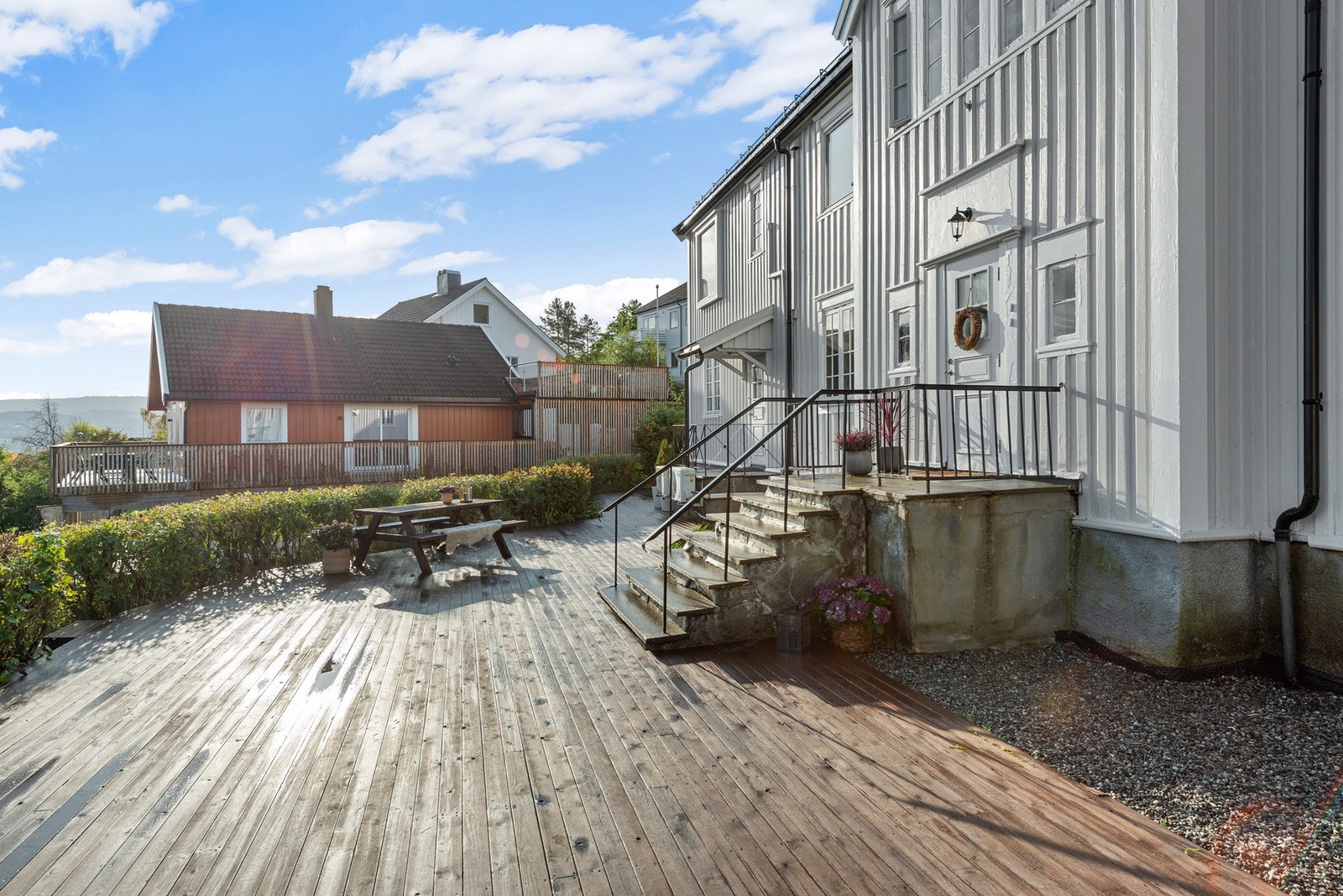 Stort felles uteområde. Galleribilde