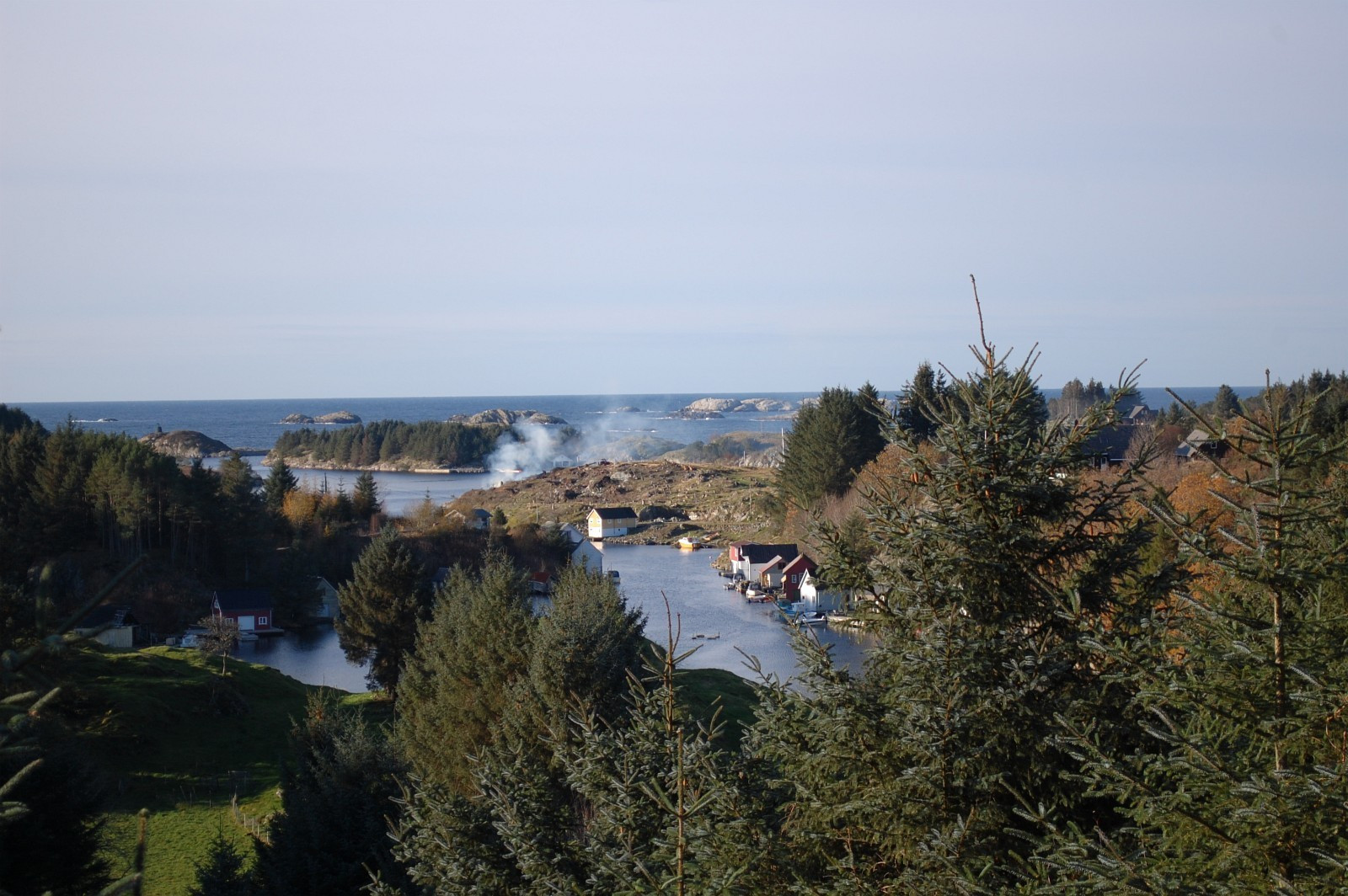 Utsikt over Kattholmen og Melingsvågen