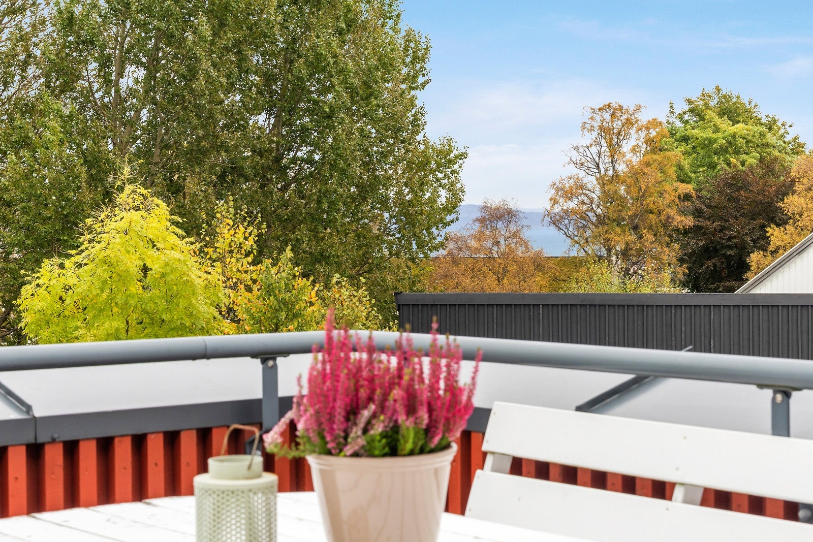 Utsikt fra takterrasse i 2.etasje. Galleribilde