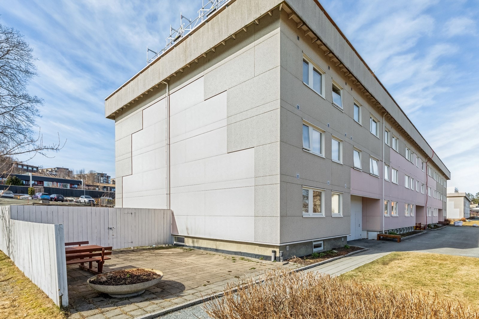Leiligheten har en god beliggenhet på Havstad, med flere dagligvarebutikker innen gangavstand. Galleribilde