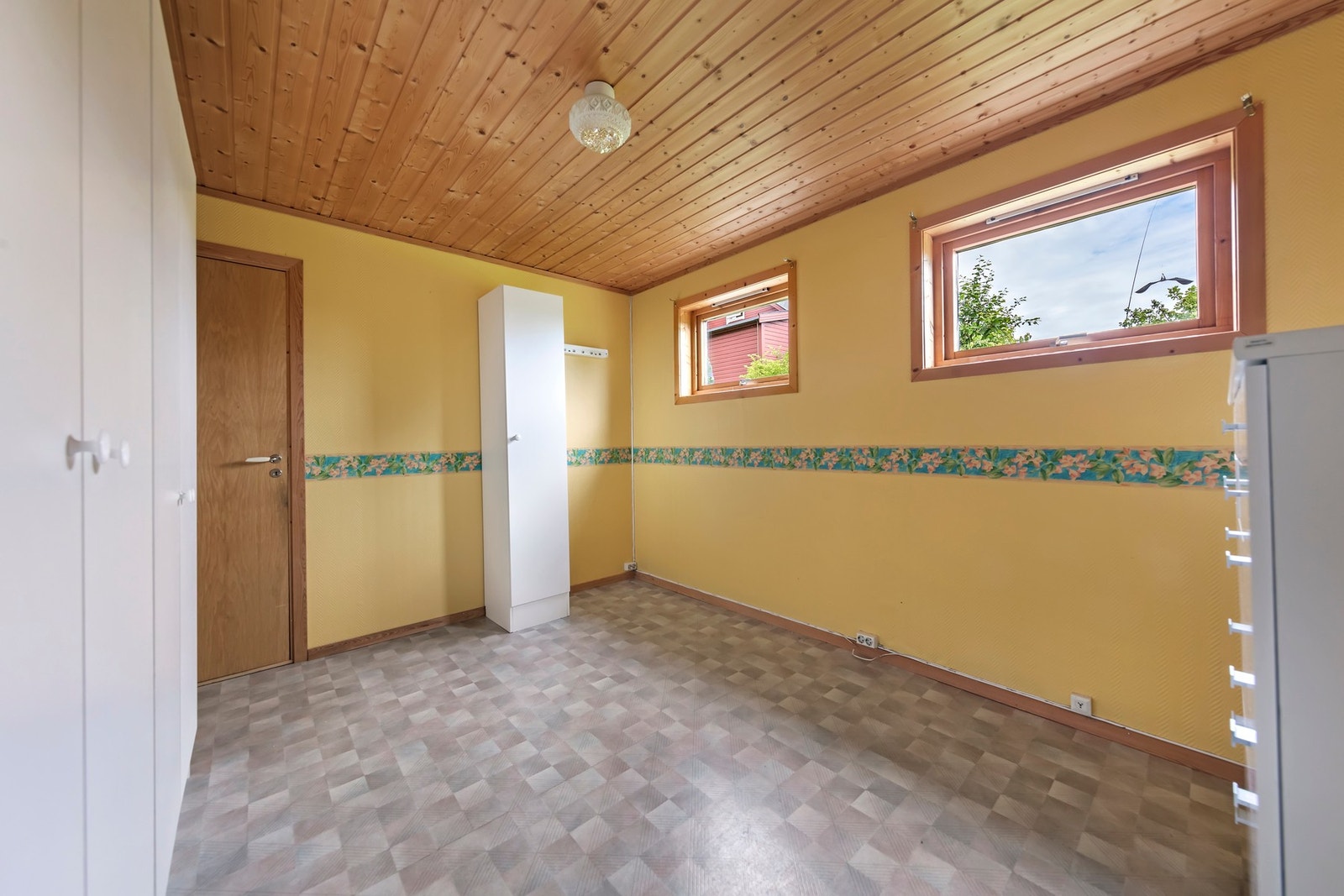 Bod/garderoberom i underetasje Galleribilde