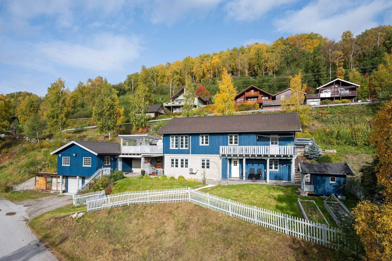 Sveaholen er et veletablert, barnevennlig og rolig boligfelt. Galleribilde