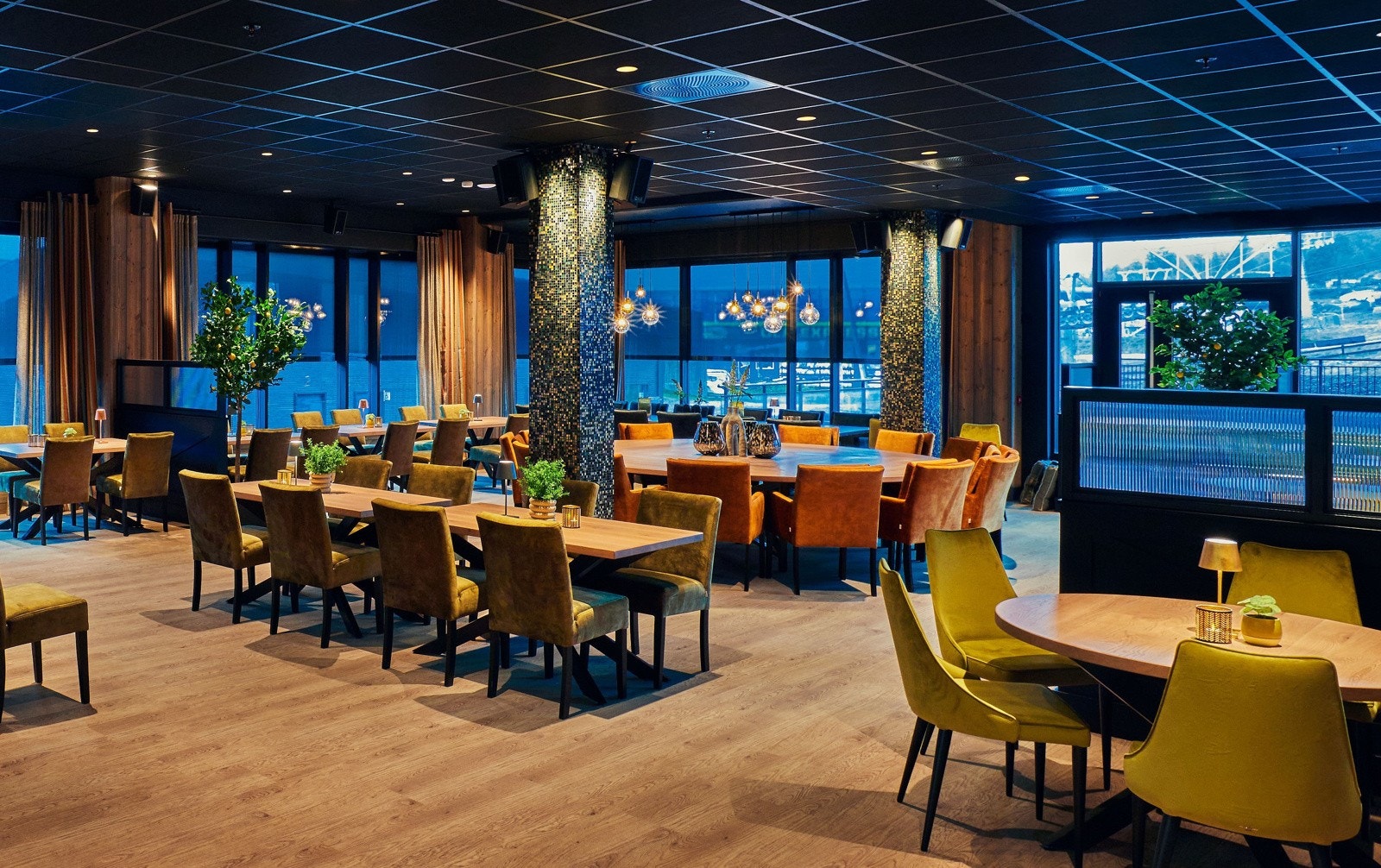 I prosjektet Riddergaarden er det blant annet bygget en stor og flott restaurant, med navn Casa Montagna, som åpnet sommeren 2023. Galleribilde