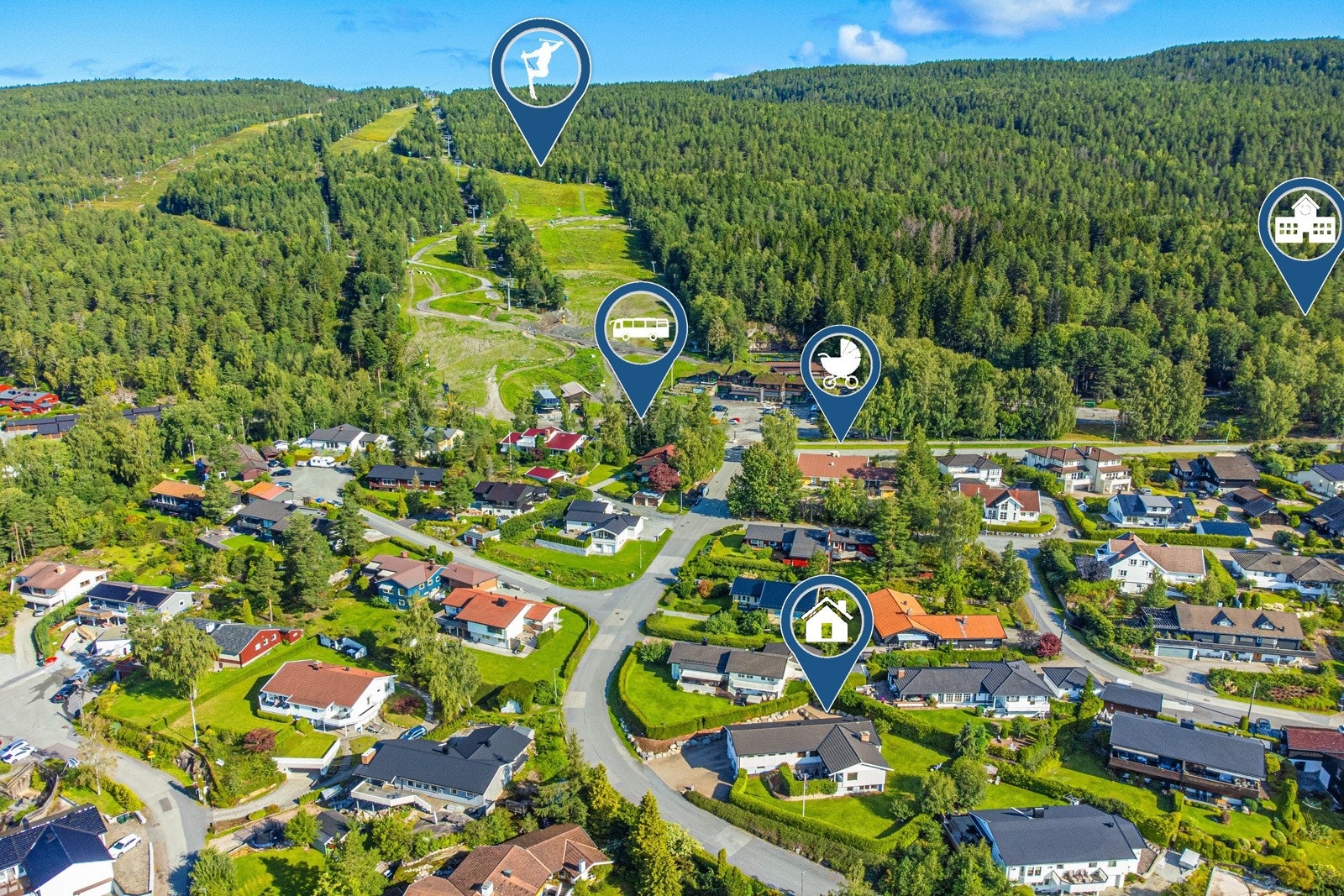 Barnevennlig i øvre del av Aronsløkka i et av byens mest attraktive boligstrøk - skoler, marka med alpinanlegg, buss og barnehager er nære naboer Galleribilde