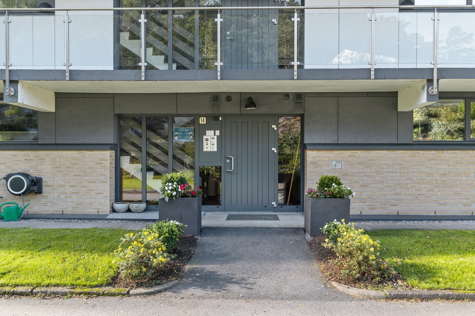 Inngangsparti Galleribilde