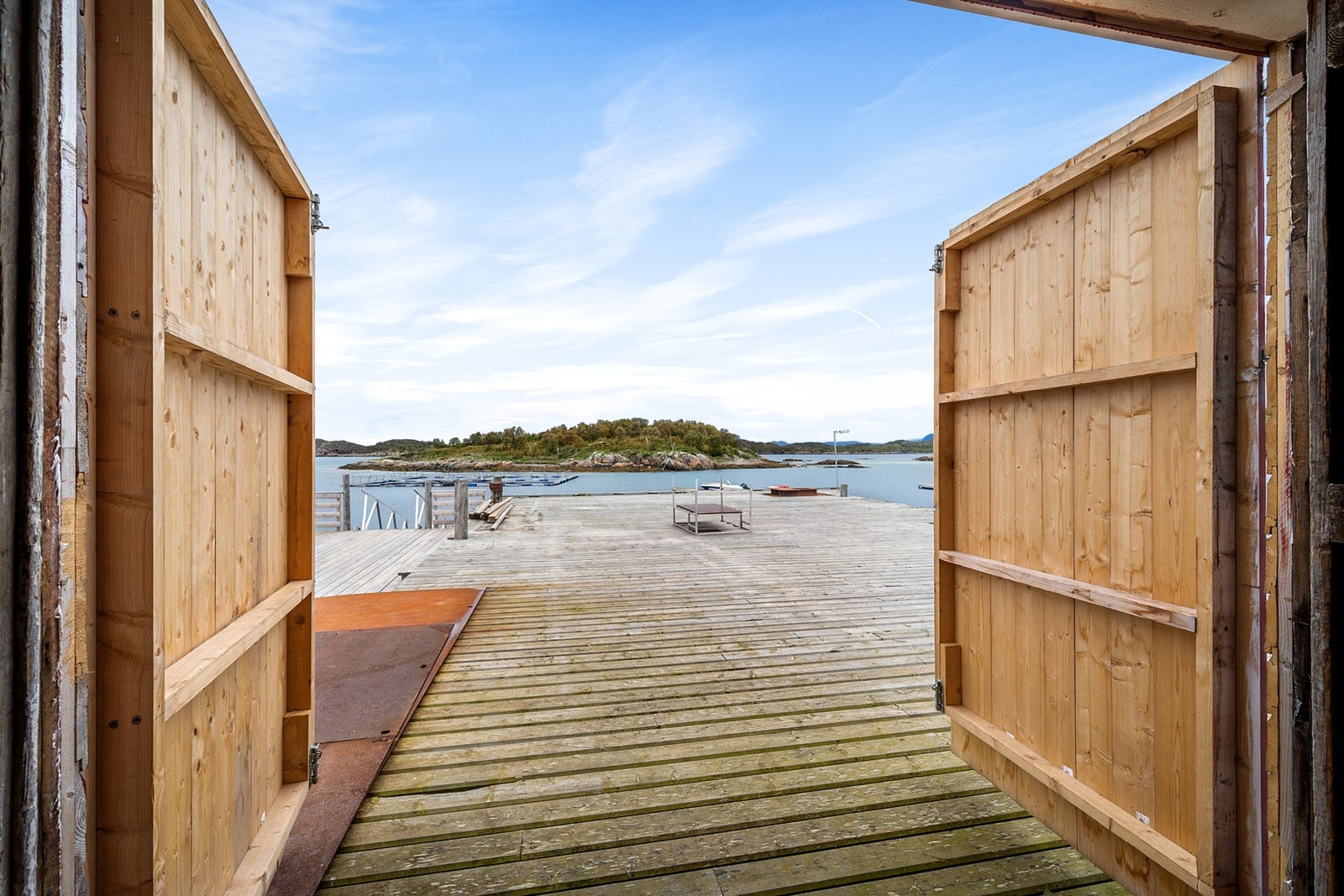 Store foldedører i front Galleribilde