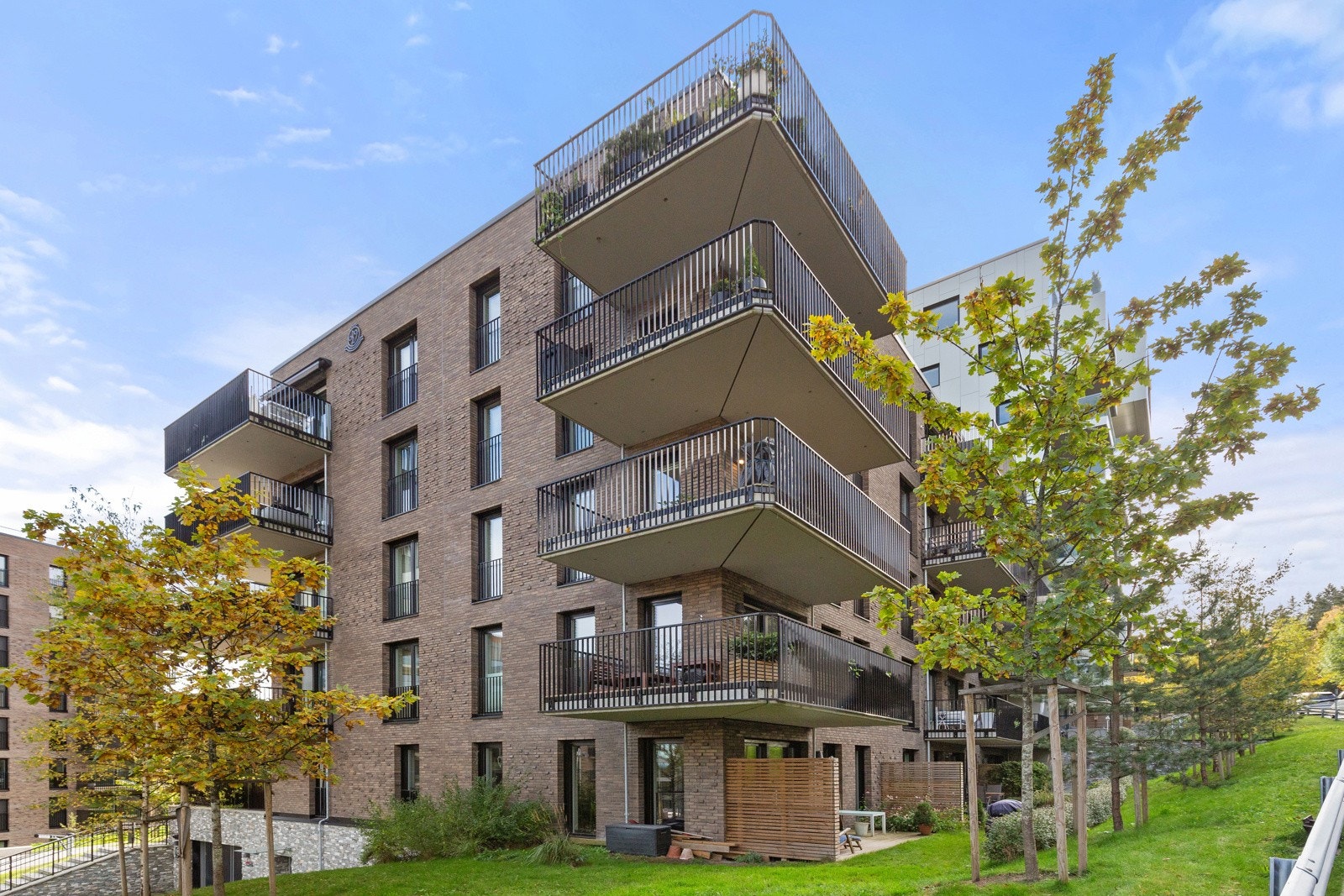 Bygget er fra 2019 og alle bygningsdelene i leiligheten har fått TG0 i tilstandsrapport! Galleribilde