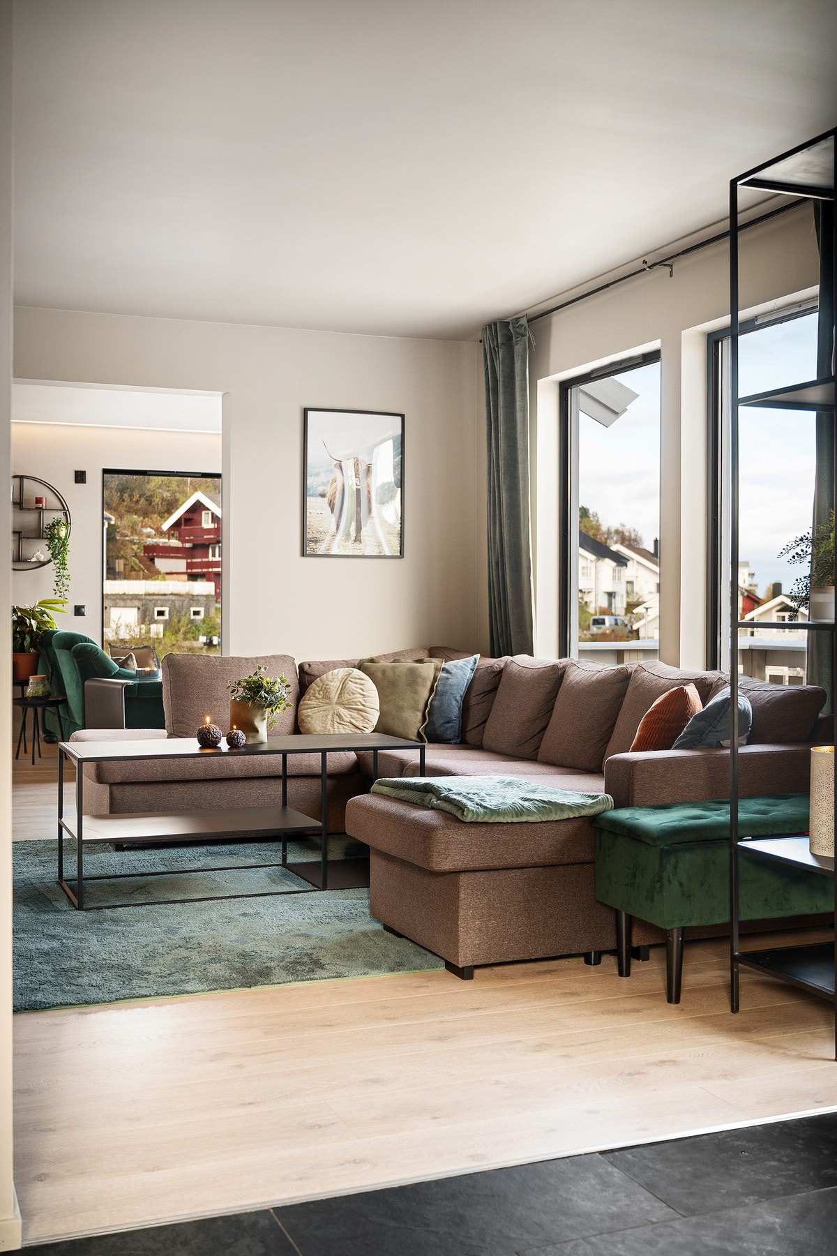 Her får du plass til en stor sofa eller sittegruppe Galleribilde