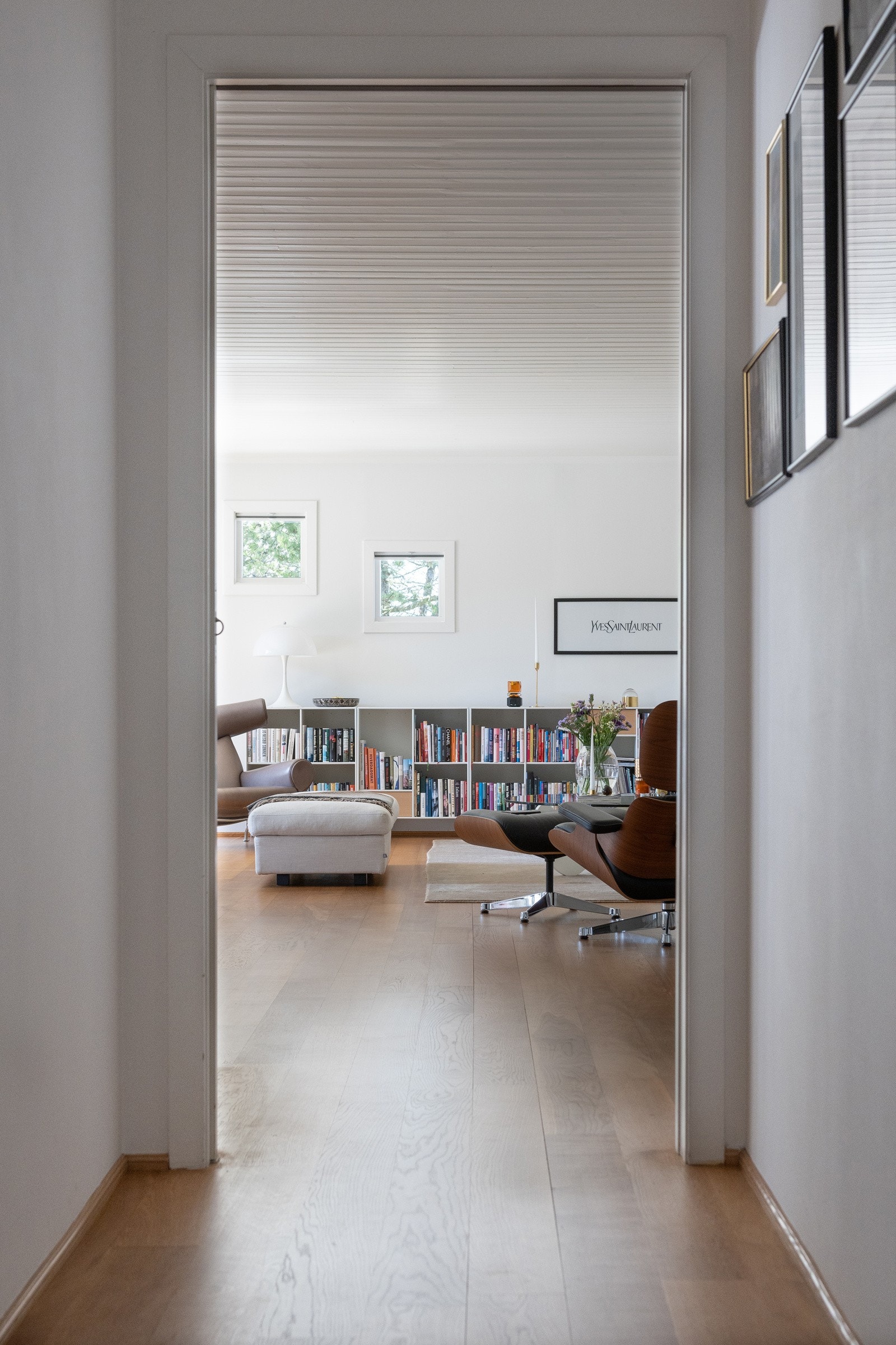 Fra soveromsavdelingen ut mot stuen. Galleribilde