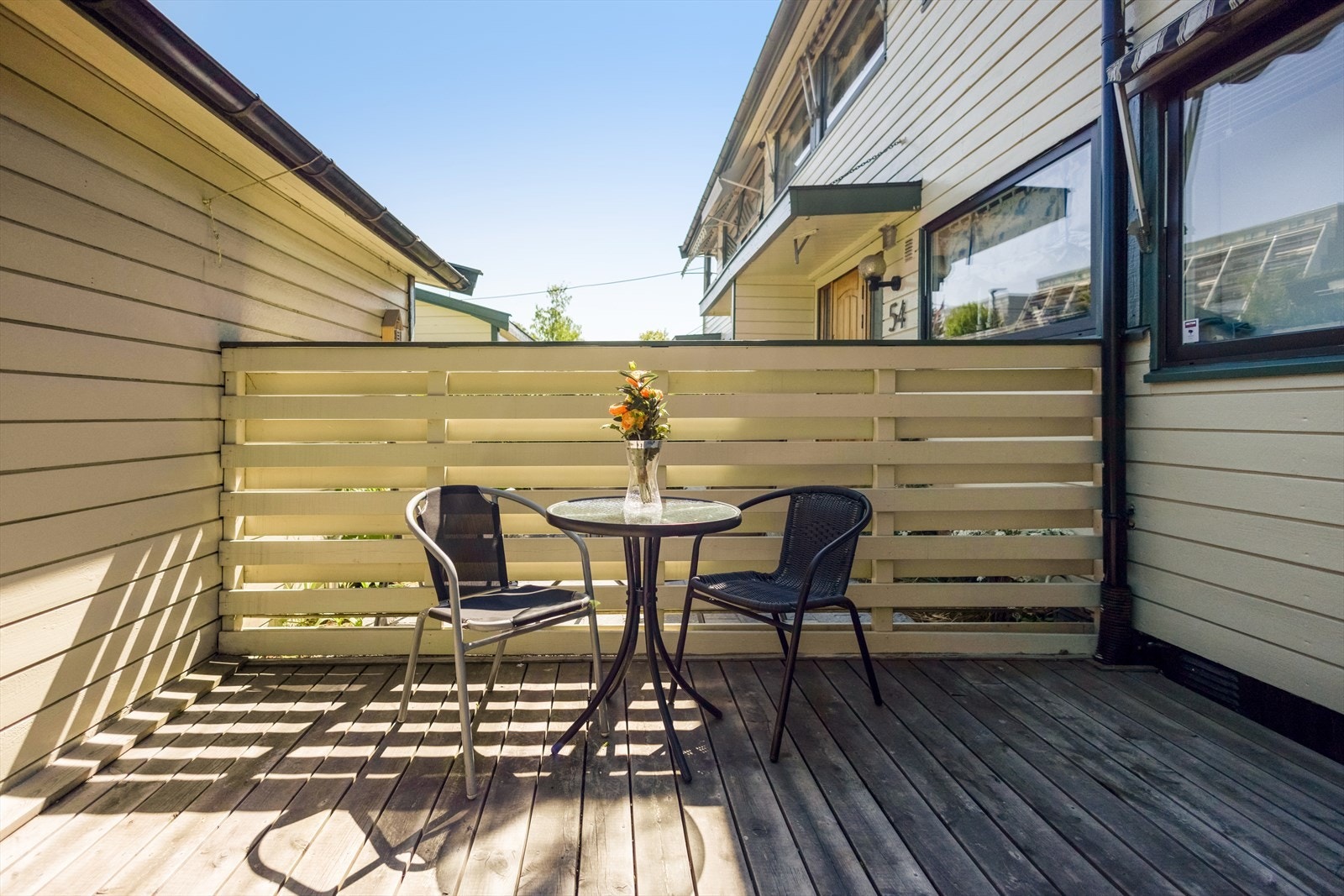 Hyggelig sittegruppe hvor du kan nyte morgenkaffen. Galleribilde