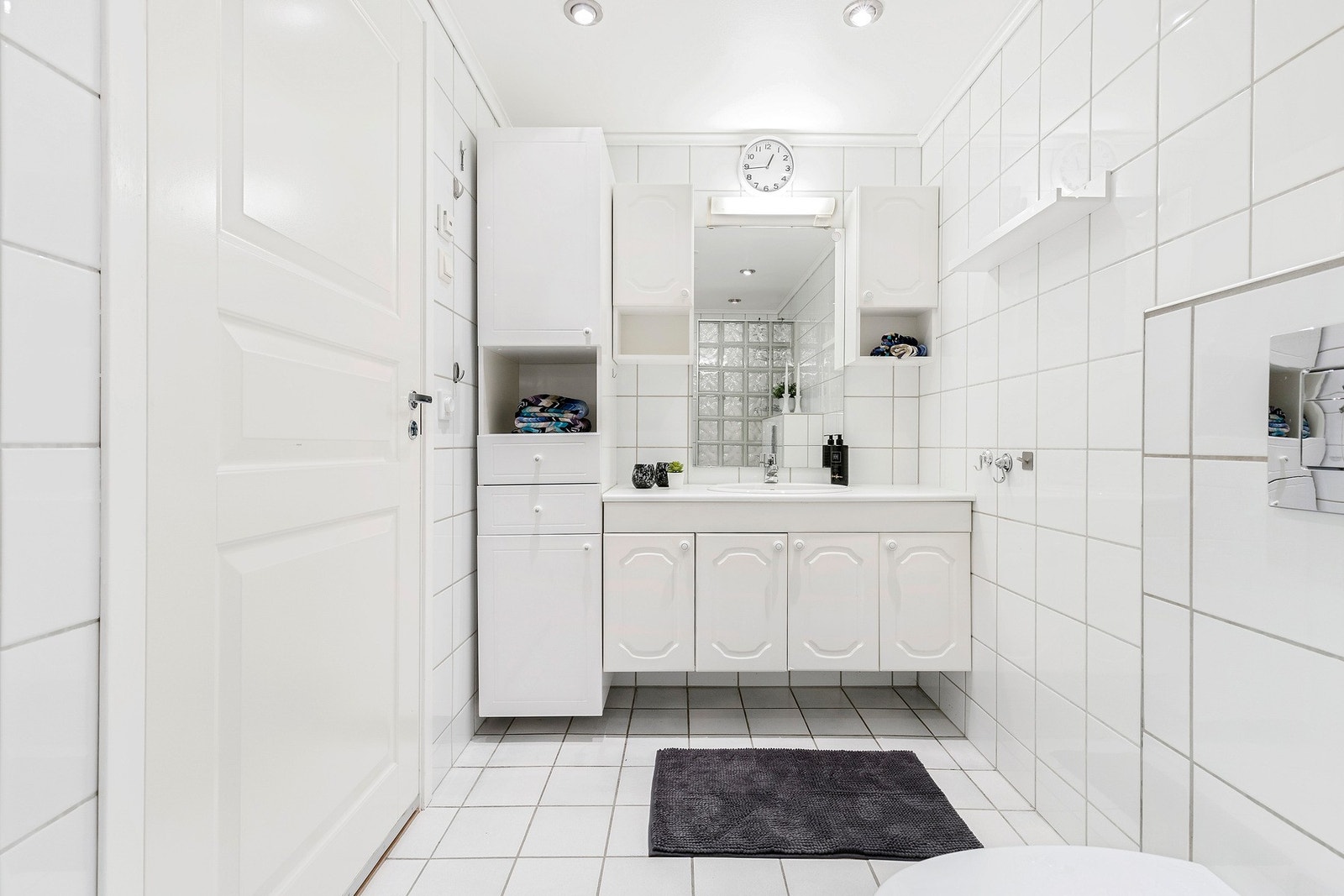 Badet er flislagt på 5 kvm. Galleribilde