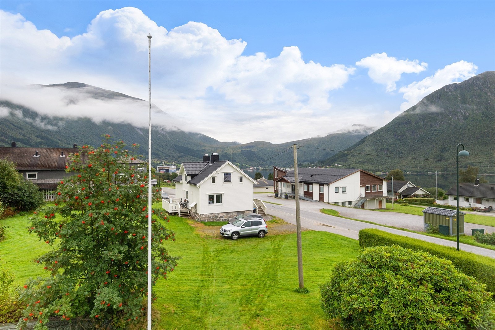 Utsikt innover fjorden Galleribilde
