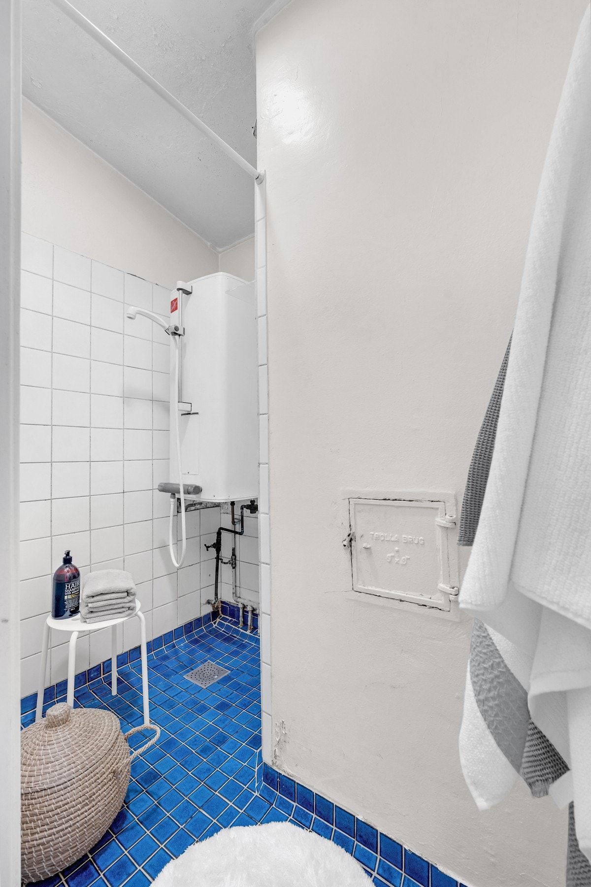 Felles dusj. Galleribilde