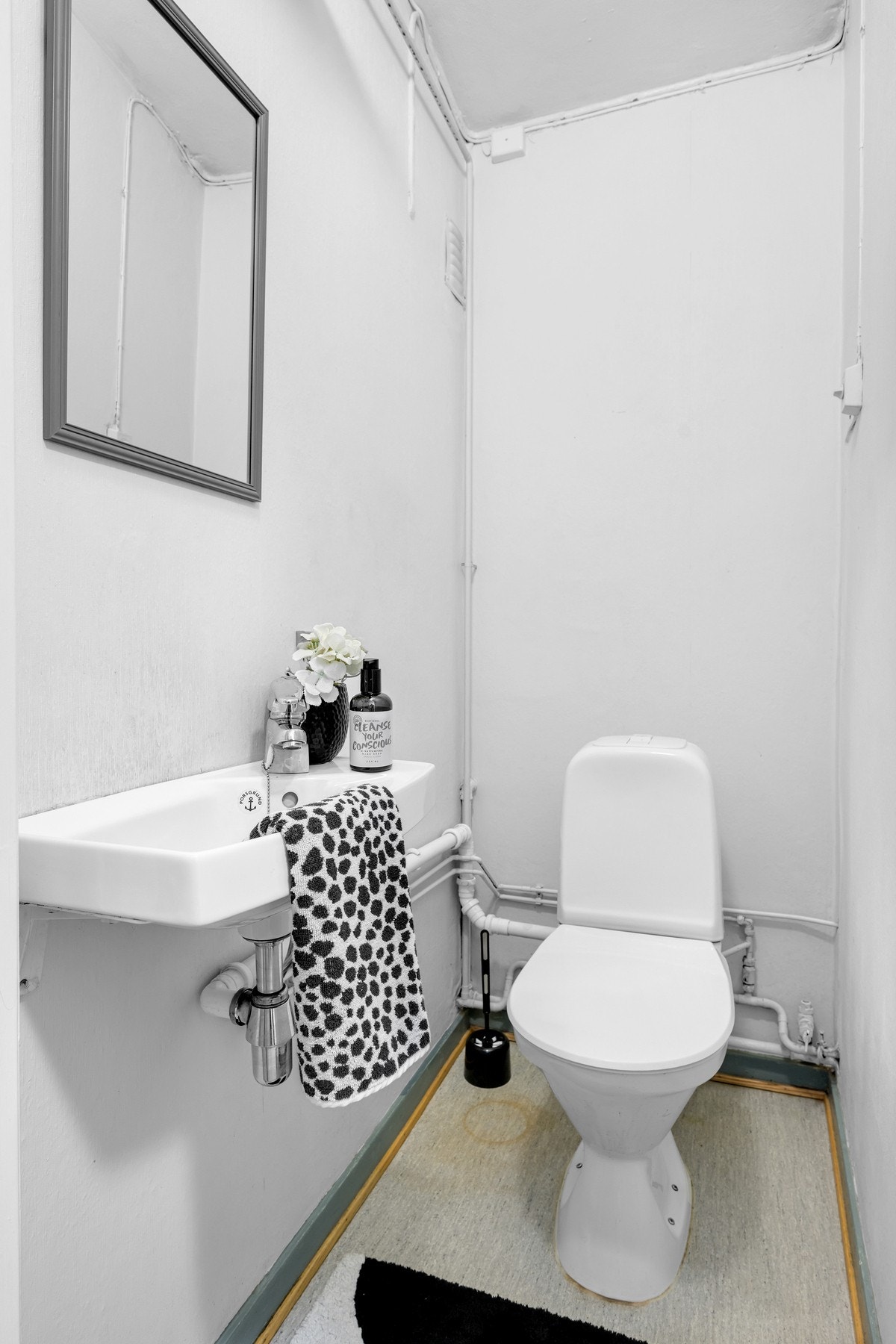 Felles WC. Galleribilde