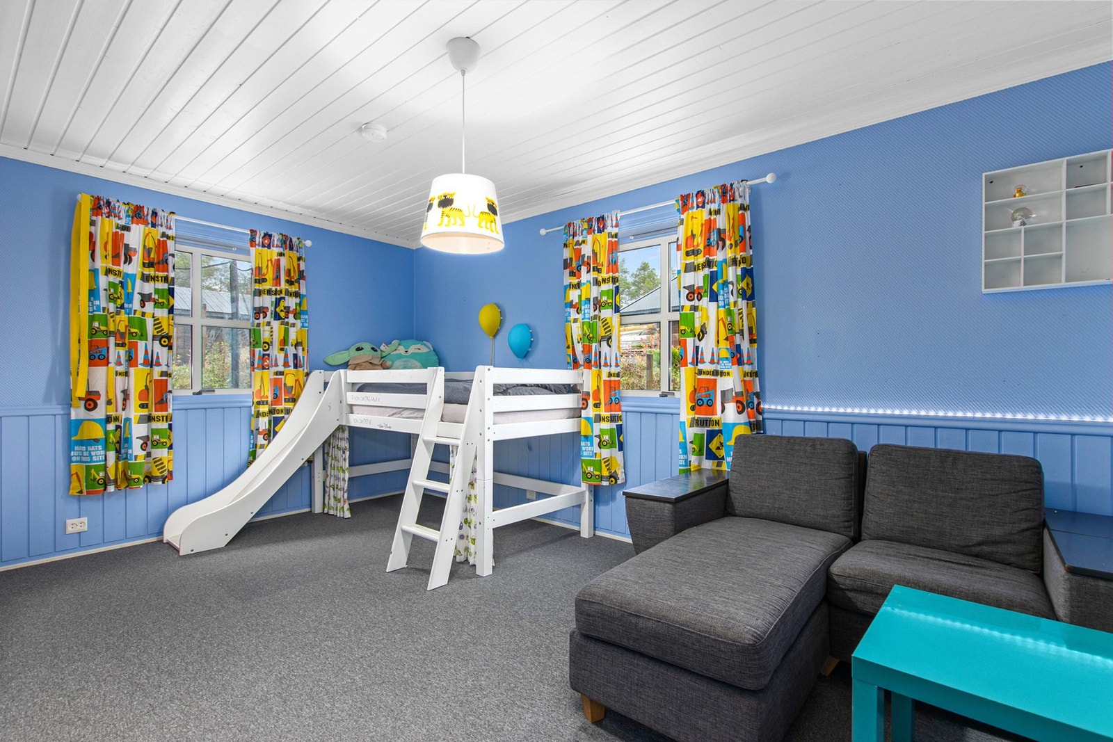 Soverom/stue. Galleribilde