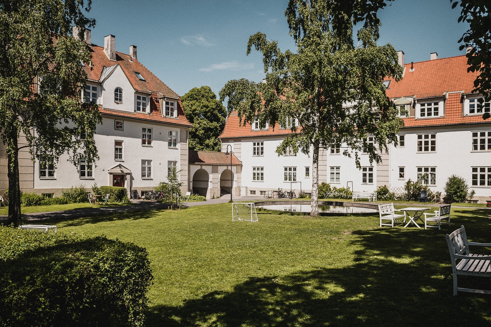 Store frodige fellesarealer, perfekt for barnefamilier. Galleribilde