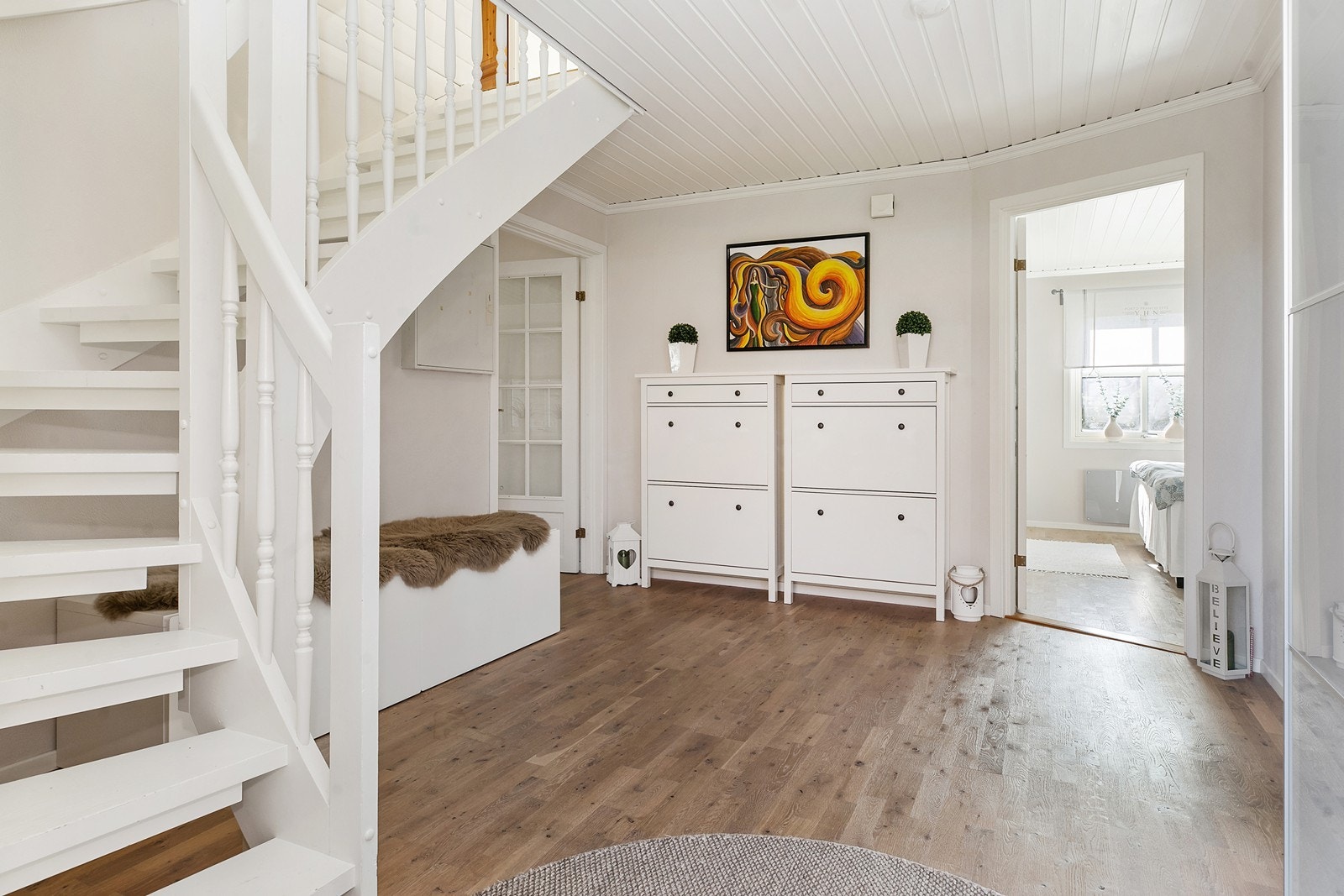 Trapp opp til 2. etasje Galleribilde